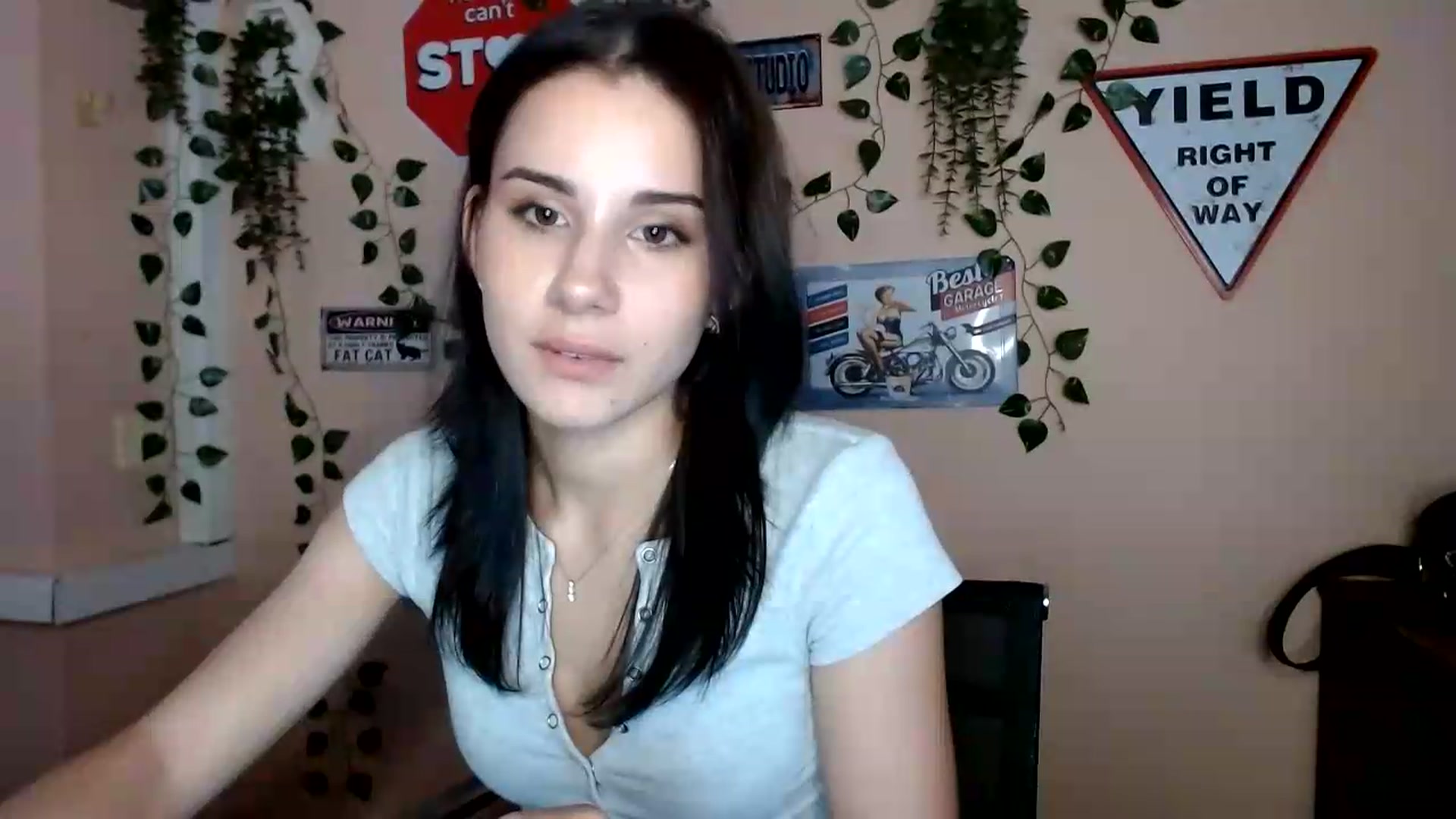 Gallery image thumbnail from Sangria_'s myfreecams stream on, 09/08/2026, 16:52 image 14 of 20