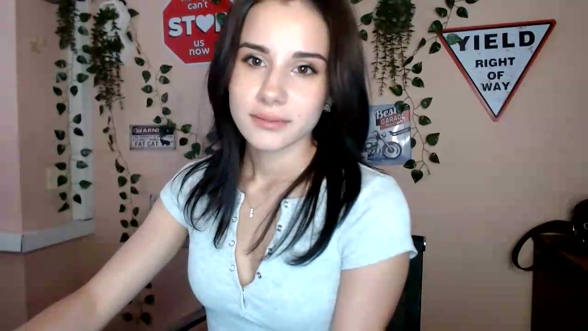 Gallery image thumbnail from Sangria_'s myfreecams stream on, 09/08/2026, 16:52 image 4 of 20