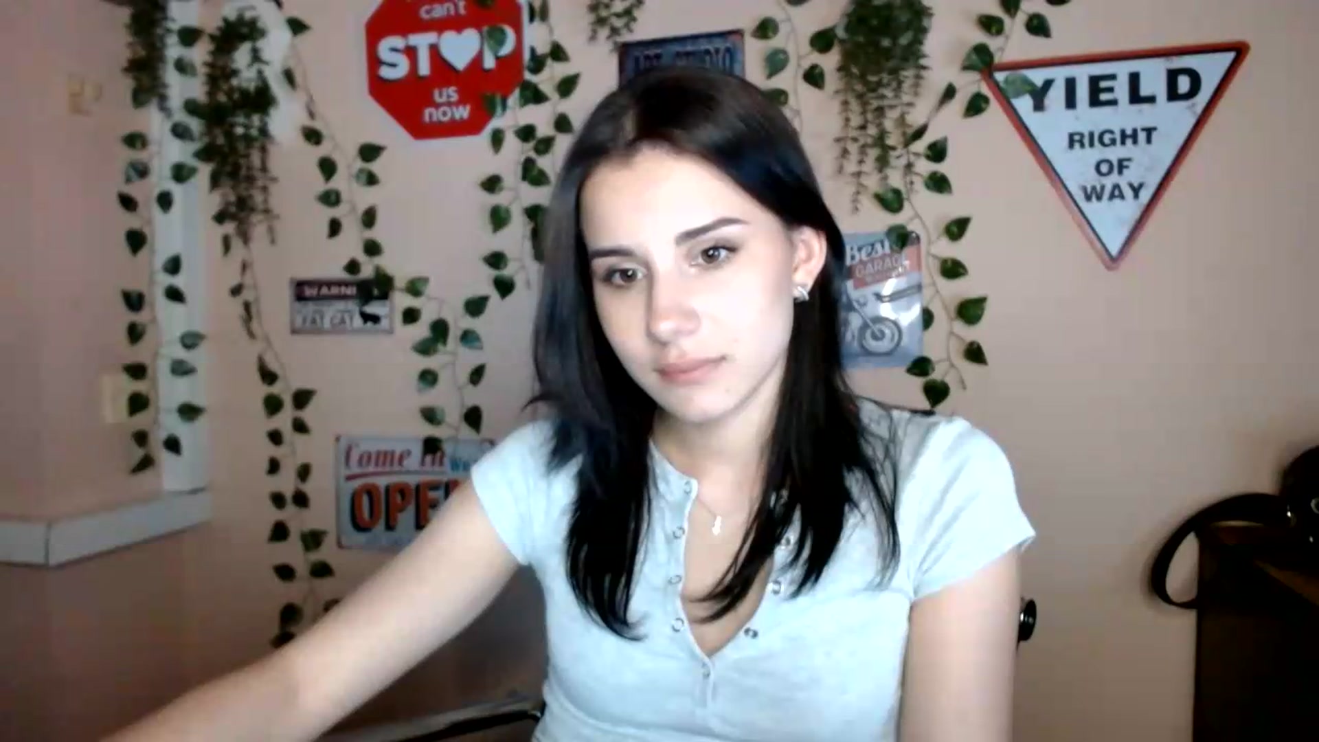 Gallery image thumbnail from Sangria_'s myfreecams stream on, 09/08/2026, 17:47 image 19 of 20