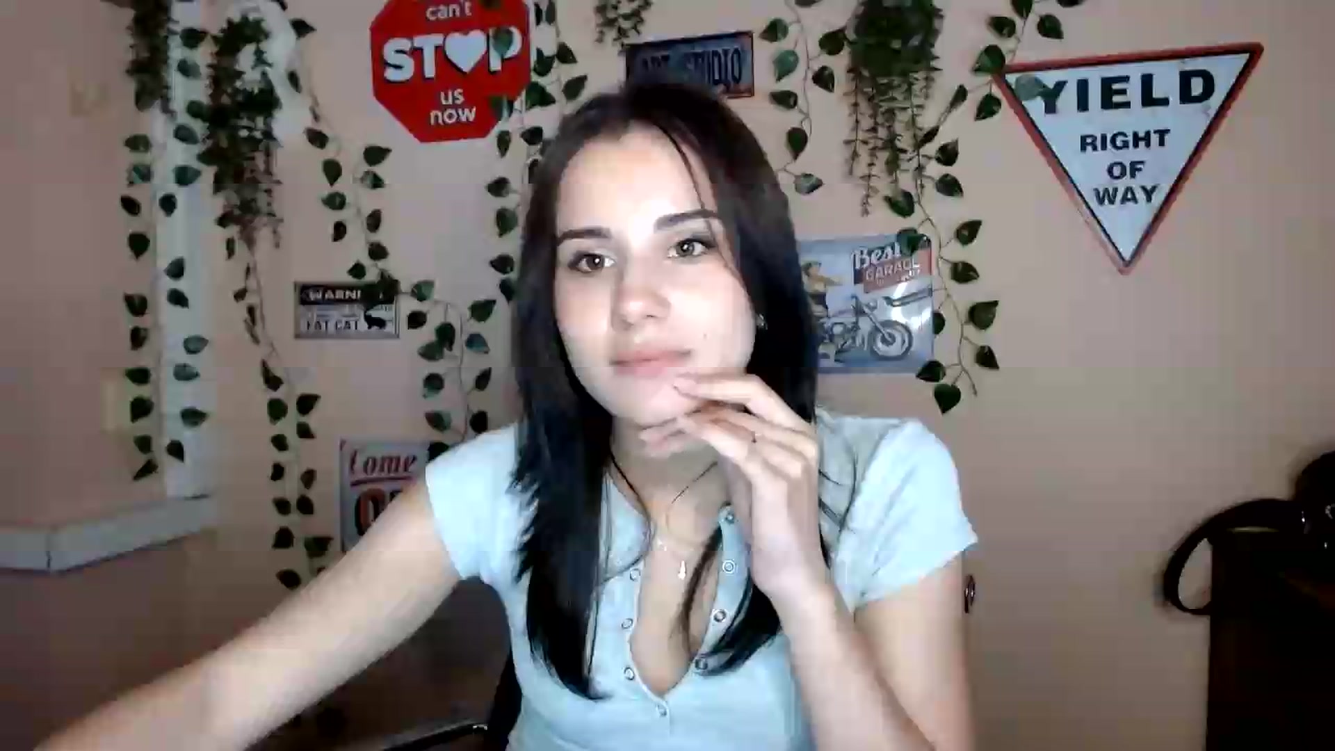 Gallery image thumbnail from Sangria_'s myfreecams stream on, 09/08/2026, 17:47 image 4 of 20