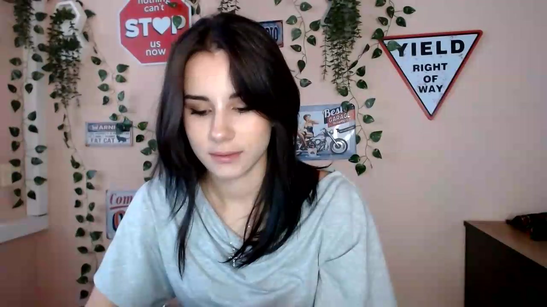 Gallery image thumbnail from Sangria_'s myfreecams stream on, 09/10/2026, 16:15 image 16 of 20