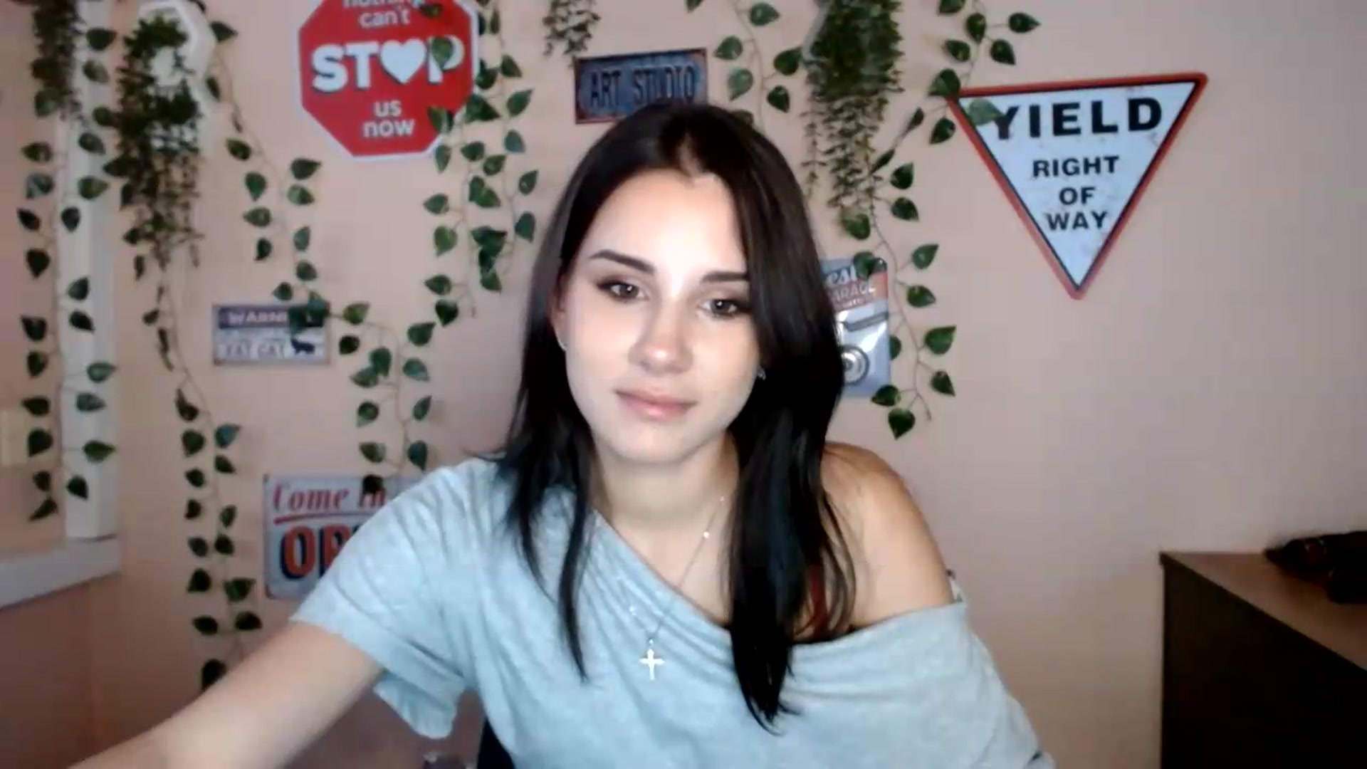Gallery image thumbnail from Sangria_'s myfreecams stream on, 09/10/2026, 16:15 image 20 of 20