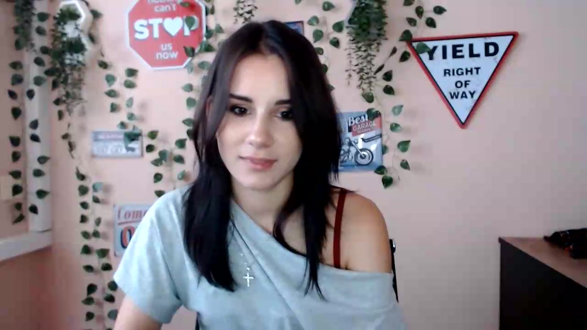 Gallery image thumbnail from Sangria_'s myfreecams stream on, 09/10/2026, 16:15 image 8 of 20
