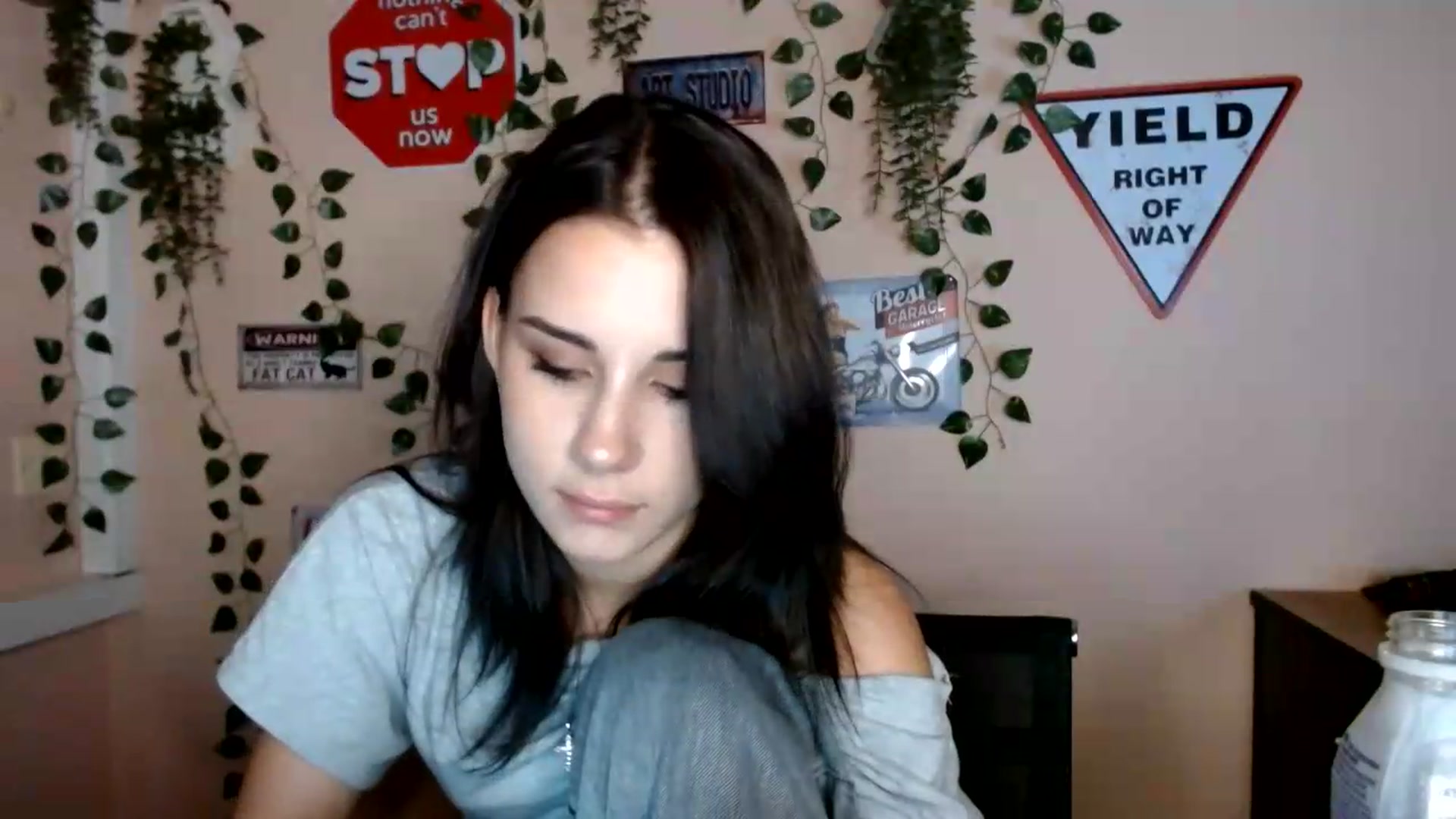 Gallery image thumbnail from Sangria_'s myfreecams stream on, 09/10/2026, 18:03 image 4 of 20