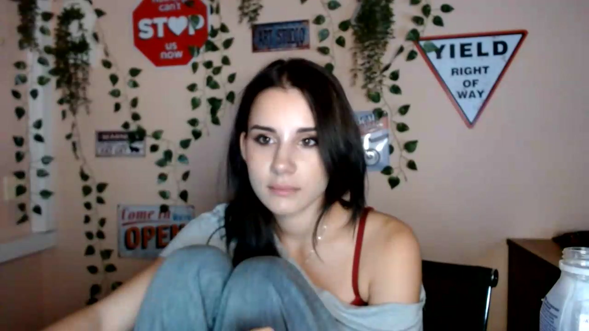 Gallery image thumbnail from Sangria_'s myfreecams stream on, 09/10/2026, 18:03 image 16 of 20