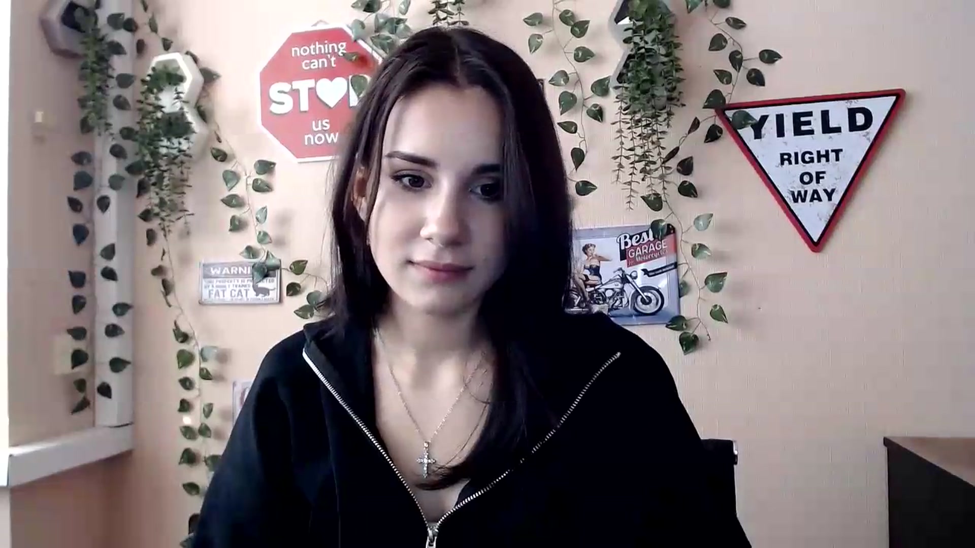 Gallery image thumbnail from Sangria_'s myfreecams stream on, 09/11/2026, 15:43 image 13 of 20
