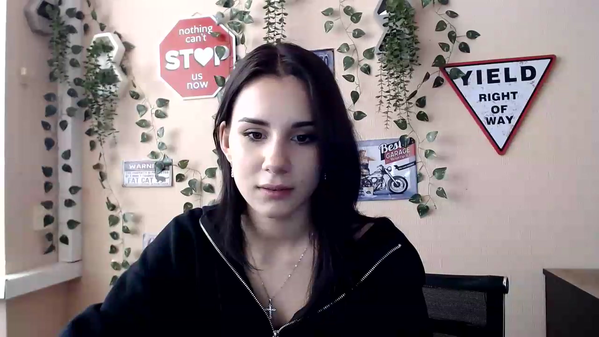 Gallery image thumbnail from Sangria_'s myfreecams stream on, 09/11/2026, 15:43 image 10 of 20