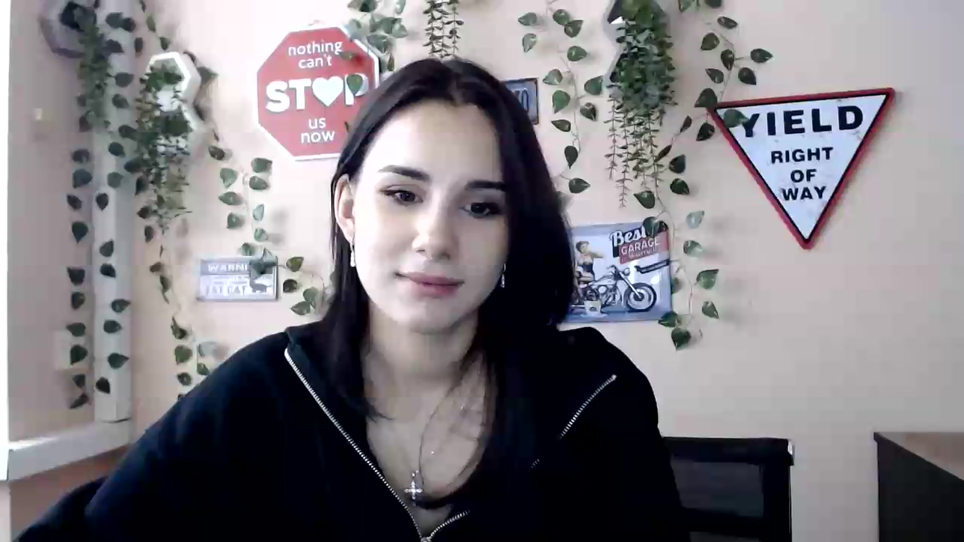 Gallery image thumbnail from Sangria_'s myfreecams stream on, 09/11/2026, 15:43 image 1 of 20
