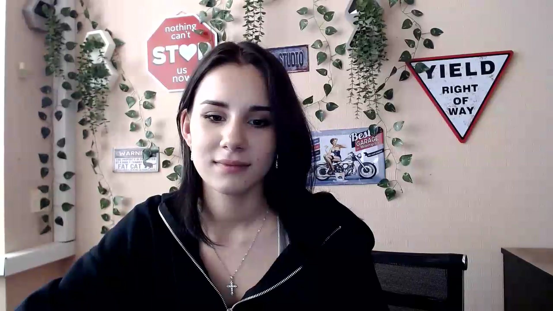Gallery image thumbnail from Sangria_'s myfreecams stream on, 09/11/2026, 15:43 image 7 of 20