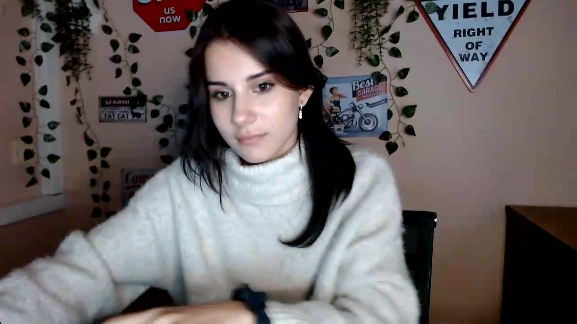 Gallery image thumbnail from Sangria_'s myfreecams stream on, 09/12/2026, 18:15 image 7 of 20