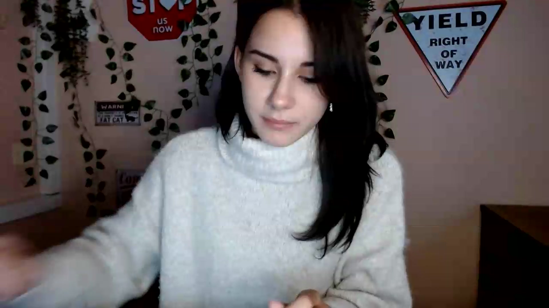 Gallery image thumbnail from Sangria_'s myfreecams stream on, 09/12/2026, 18:15 image 18 of 20