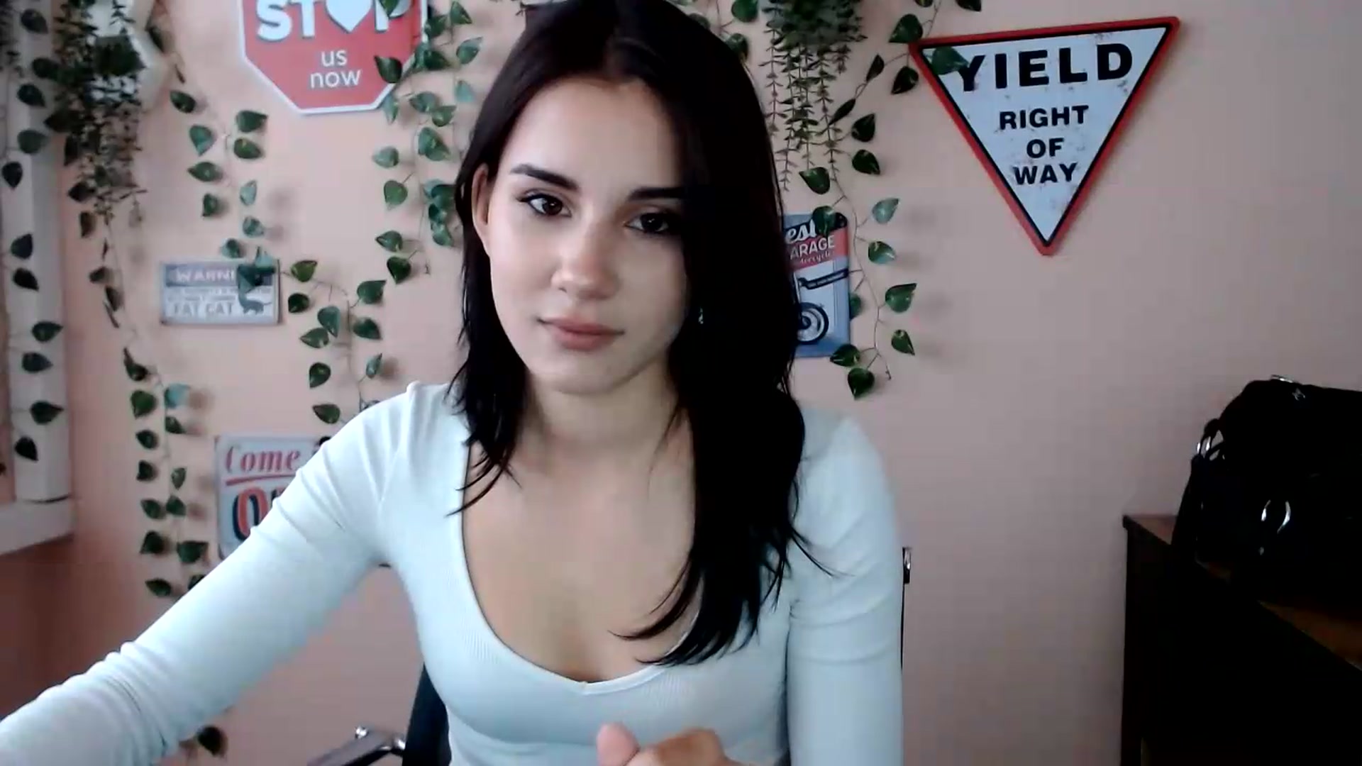 Gallery image thumbnail from Sangria_'s myfreecams stream on, 09/14/2026, 15:54 image 4 of 20