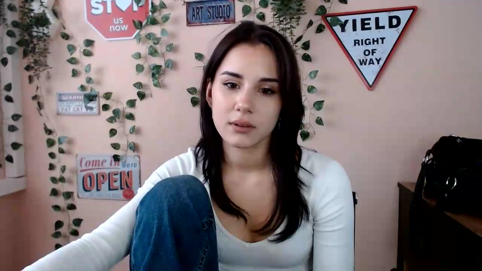 Gallery image thumbnail from Sangria_'s myfreecams stream on, 09/14/2026, 15:54 image 15 of 20