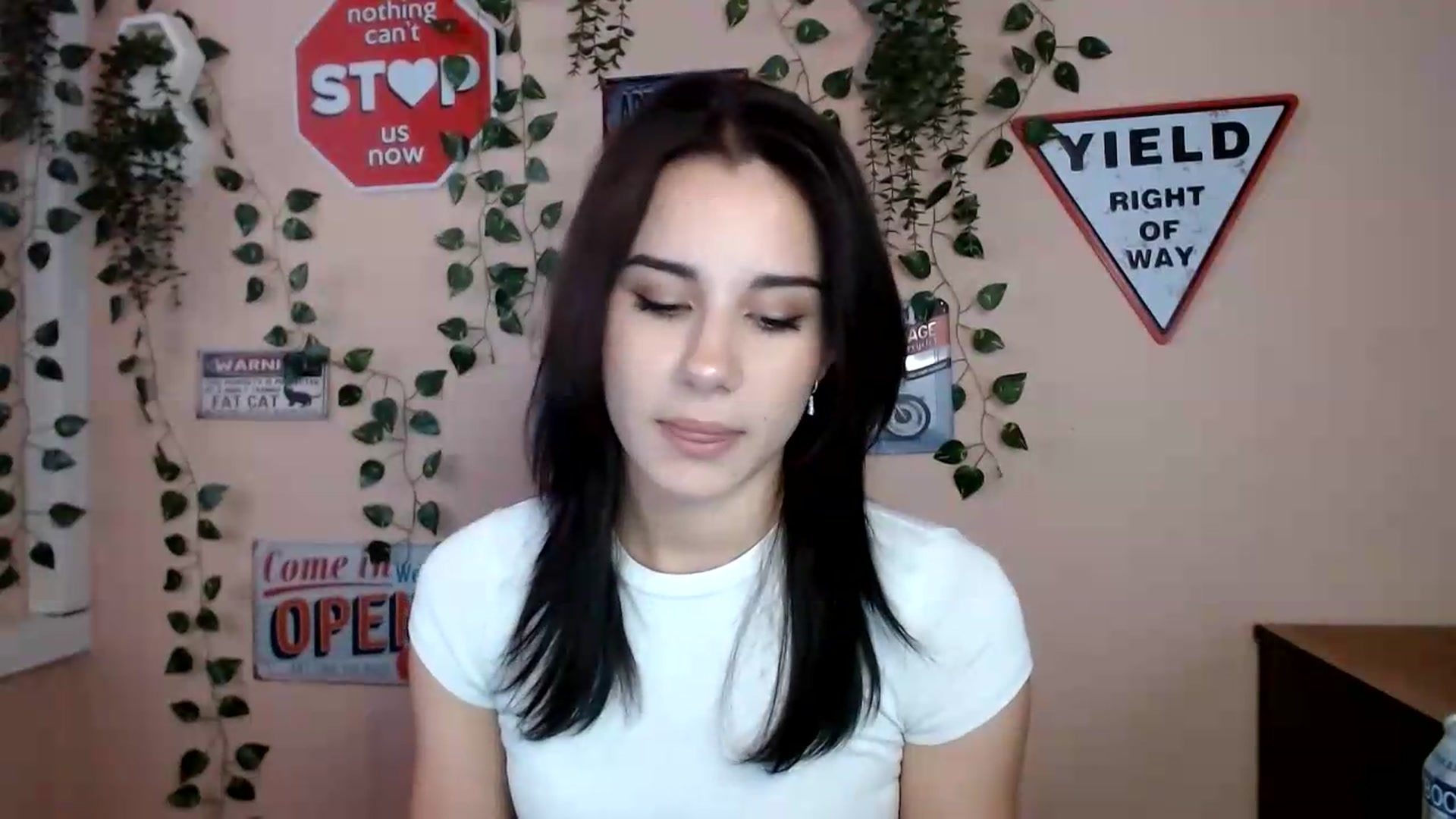 Gallery image thumbnail from Sangria_'s myfreecams stream on, 09/15/2026, 16:46 image 11 of 20
