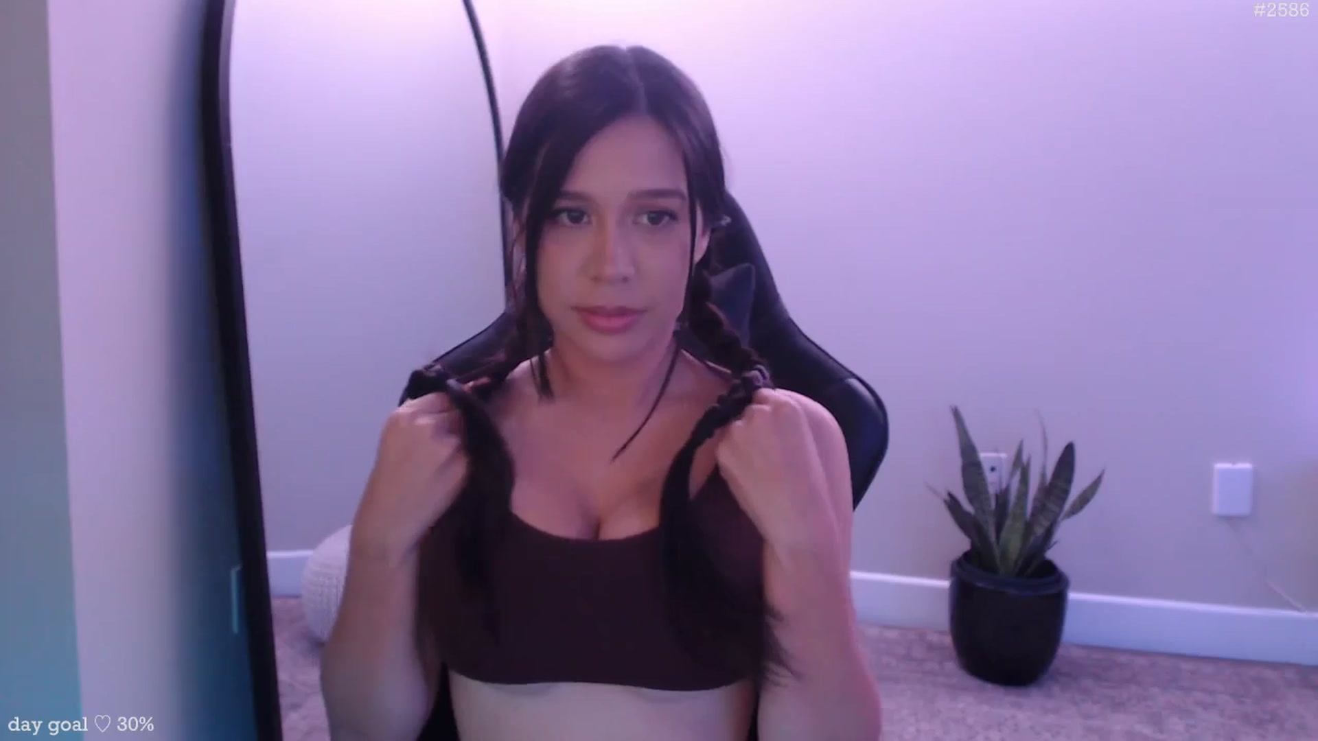 Gallery image thumbnail from SantaMarie's myfreecams stream on, 12/18/2025, 02:06 image 11 of 20