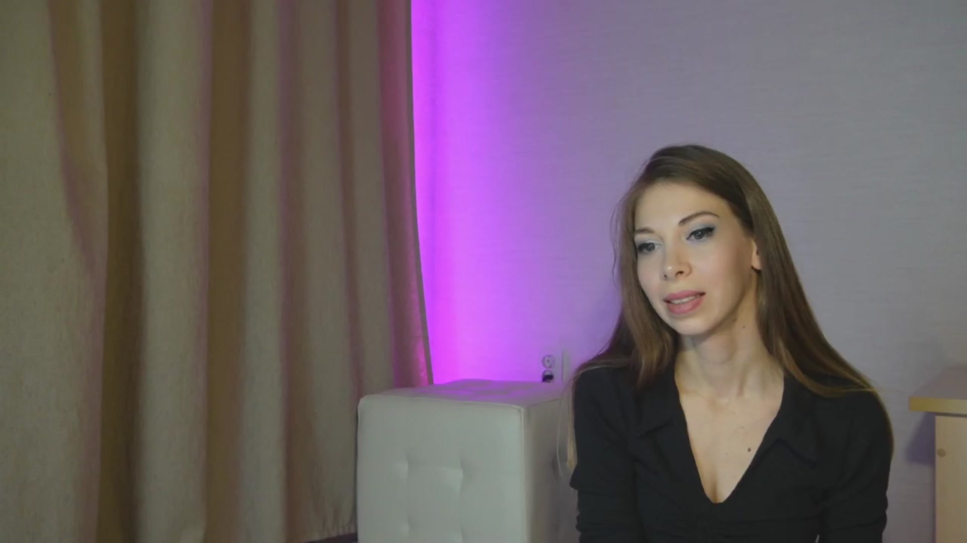 Gallery image thumbnail from Santa_bb's myfreecams stream on, 03/26/2023, 20:40 image 8 of 20