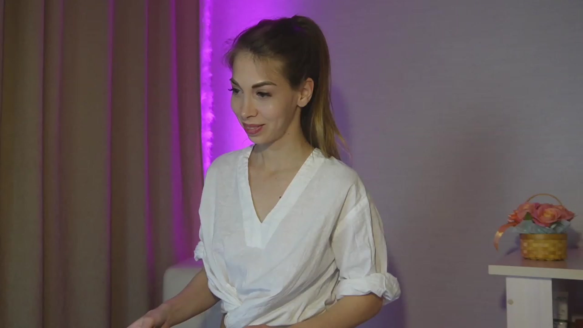 Gallery image thumbnail from Santa_bb's myfreecams stream on, 04/15/2023, 20:27 image 16 of 20