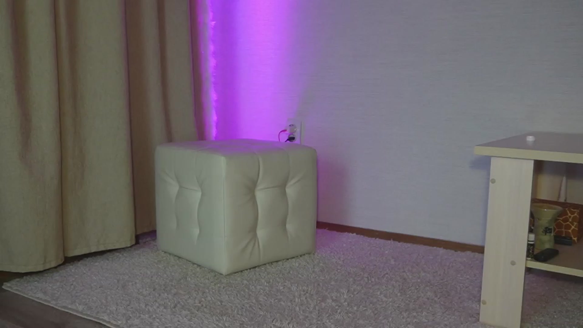 Gallery image thumbnail from Santa_bb's myfreecams stream on, 05/08/2023, 21:40 image 5 of 20