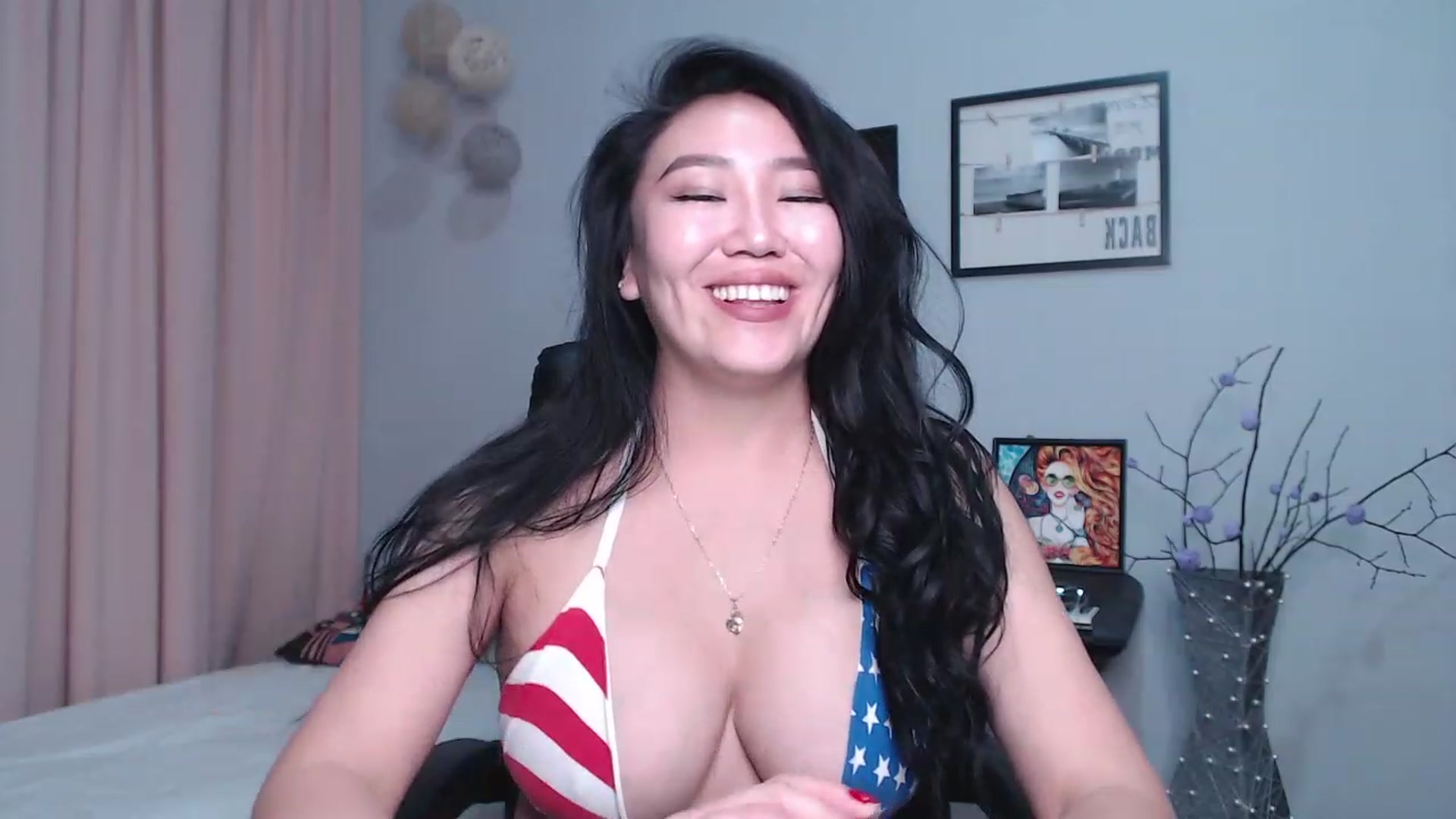 Gallery image thumbnail from SaoriYing's myfreecams stream on, 11/26/2022, 17:25 image 18 of 20