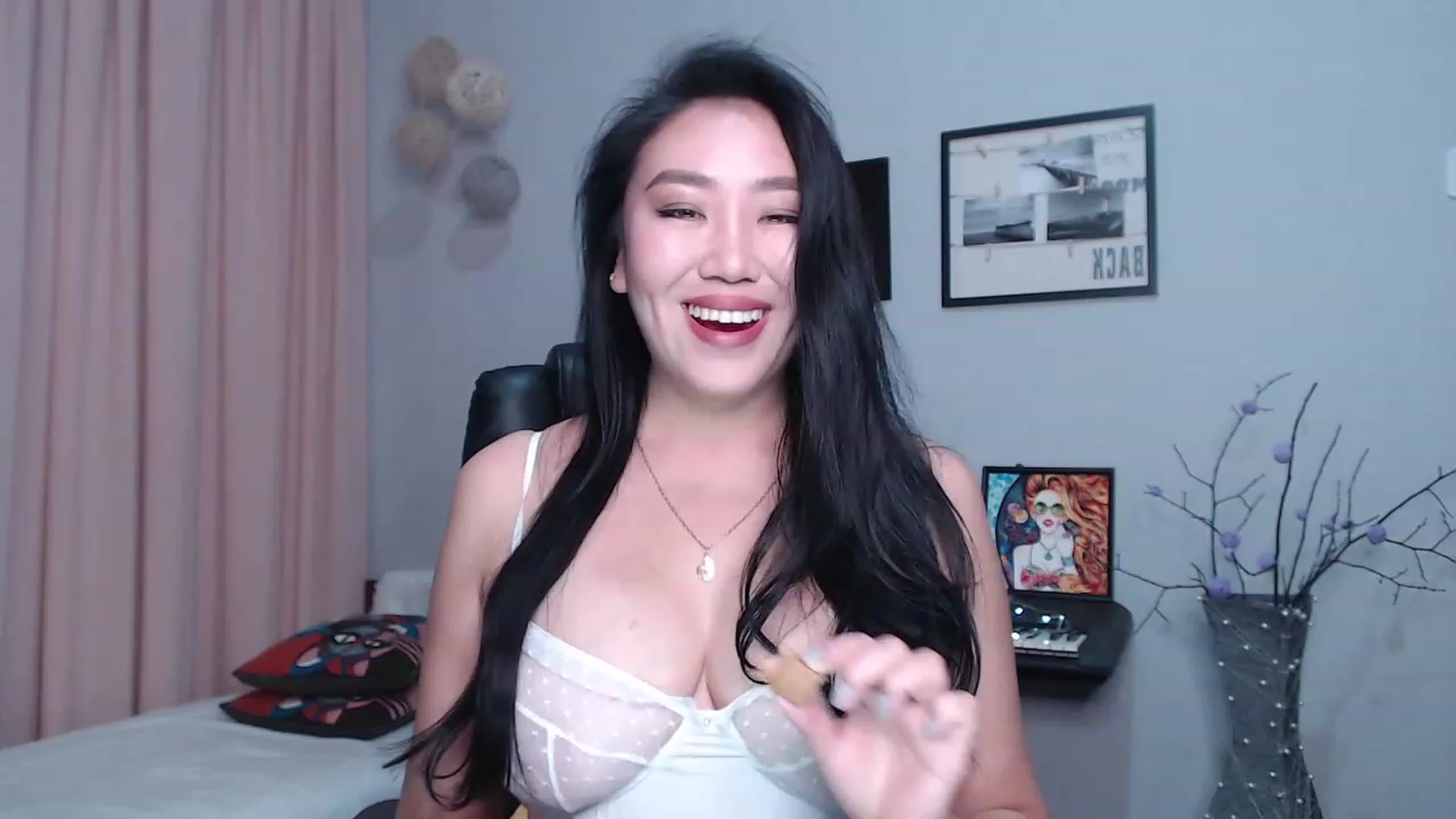 Gallery image thumbnail from SaoriYing's myfreecams stream on, 12/01/2022, 14:31 image 2 of 20