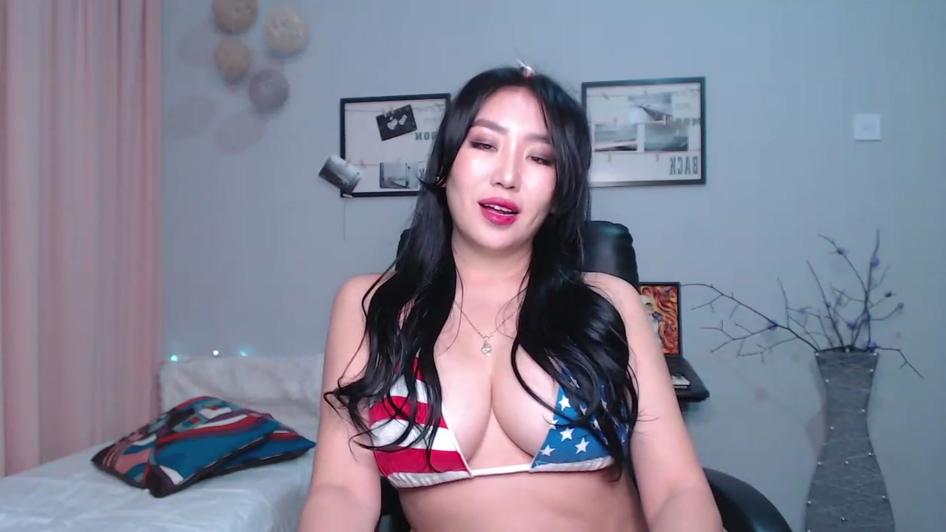 Gallery image thumbnail from SaoriYing's myfreecams stream on, 01/07/2023, 13:03 image 15 of 20