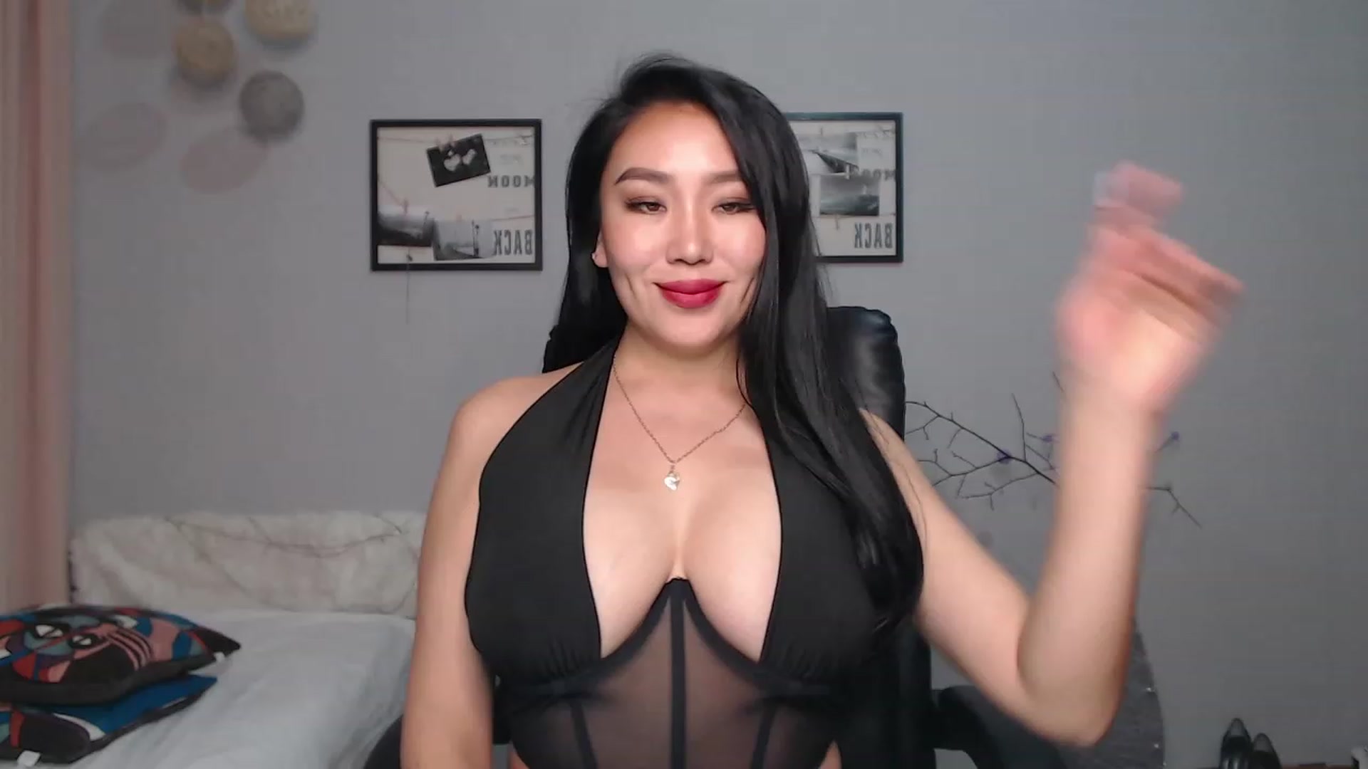 Gallery image thumbnail from SaoriYing's myfreecams stream on, 01/19/2023, 14:58 image 2 of 20
