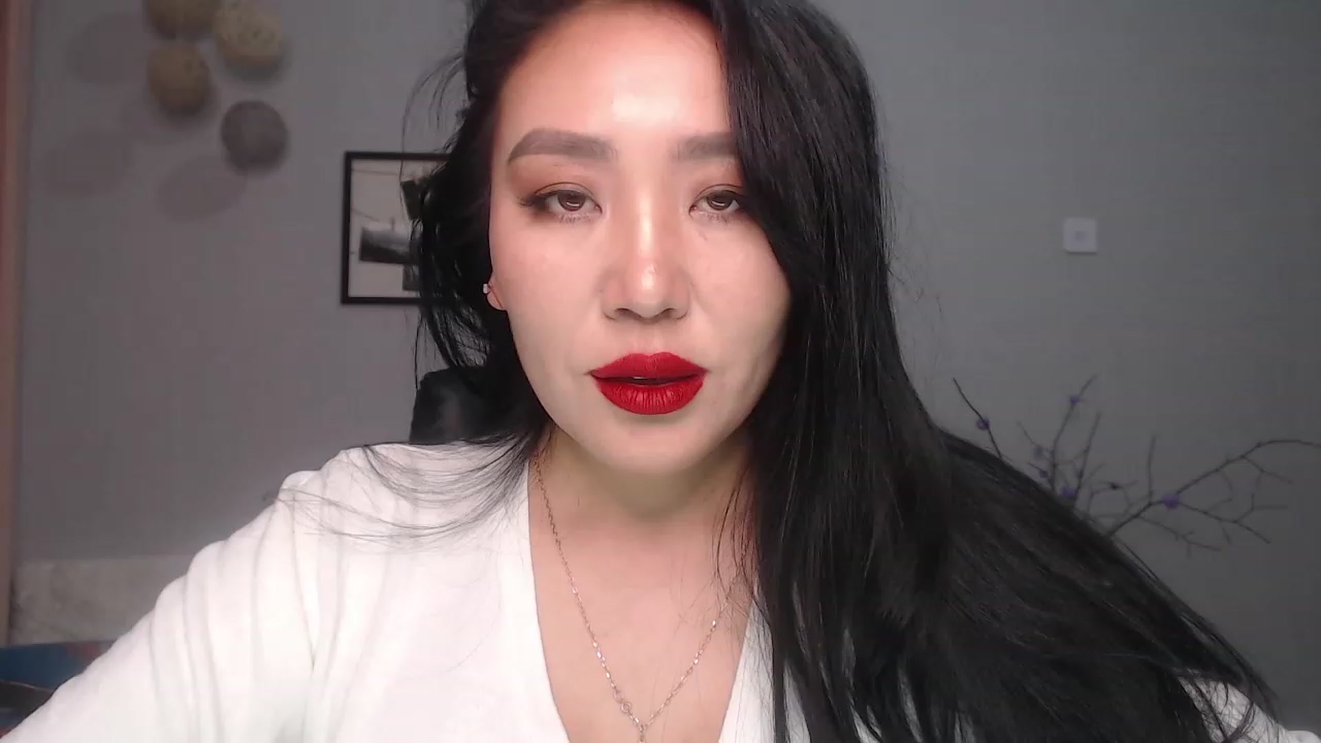 Gallery image thumbnail from SaoriYing's myfreecams stream on, 02/25/2023, 12:40 image 12 of 20