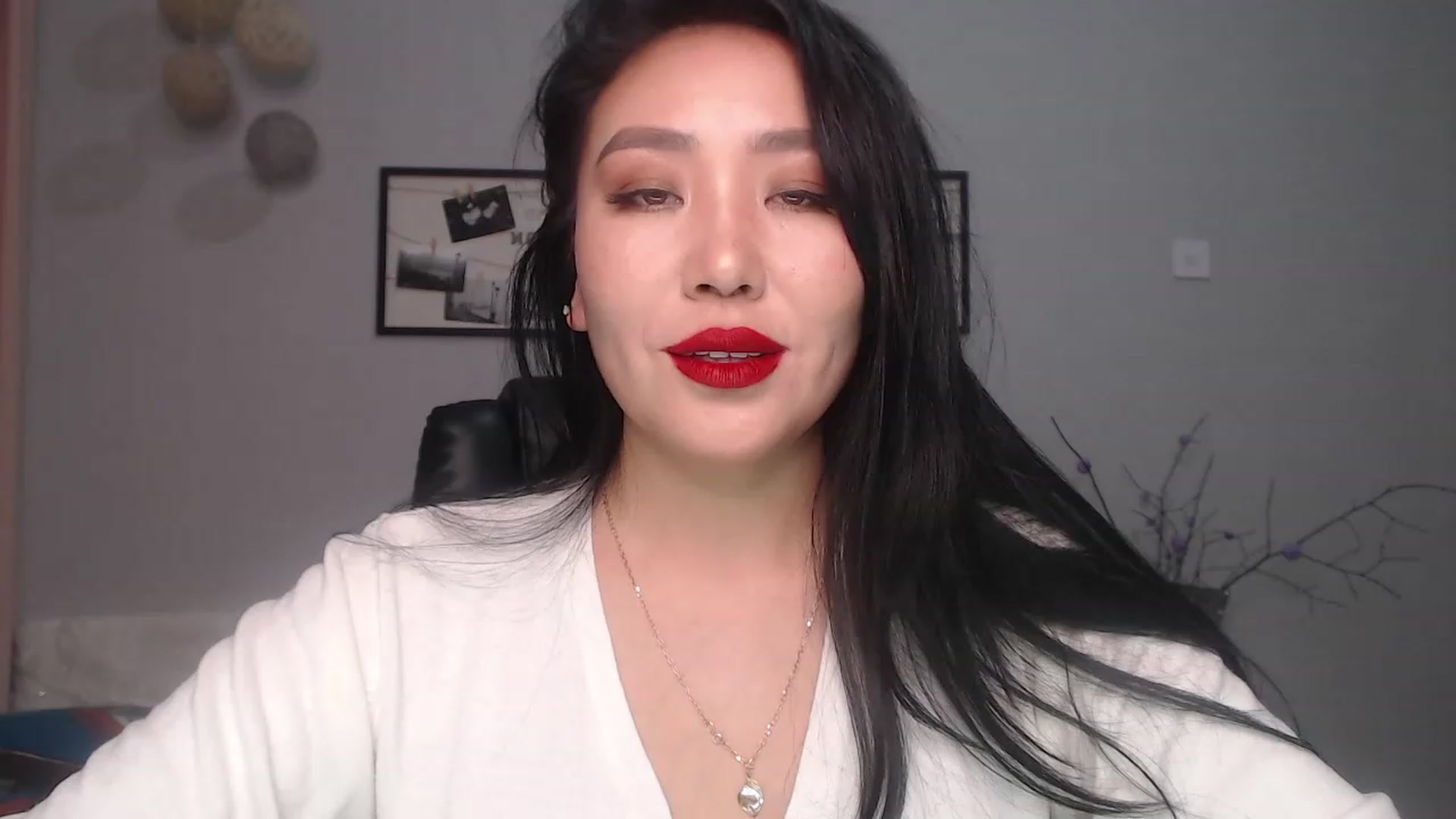 Gallery image thumbnail from SaoriYing's myfreecams stream on, 02/25/2023, 12:40 image 8 of 20