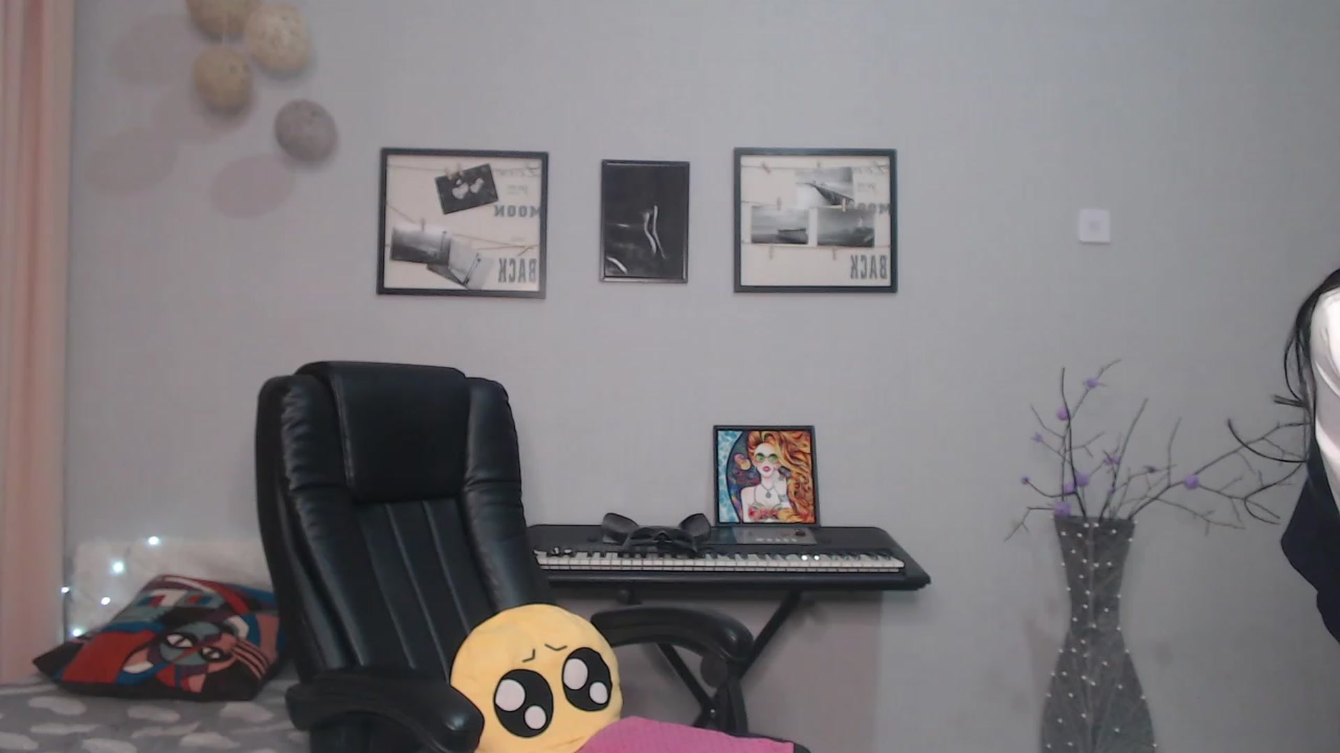 Gallery image thumbnail from SaoriYing's myfreecams stream on, 03/08/2023, 13:50 image 1 of 20