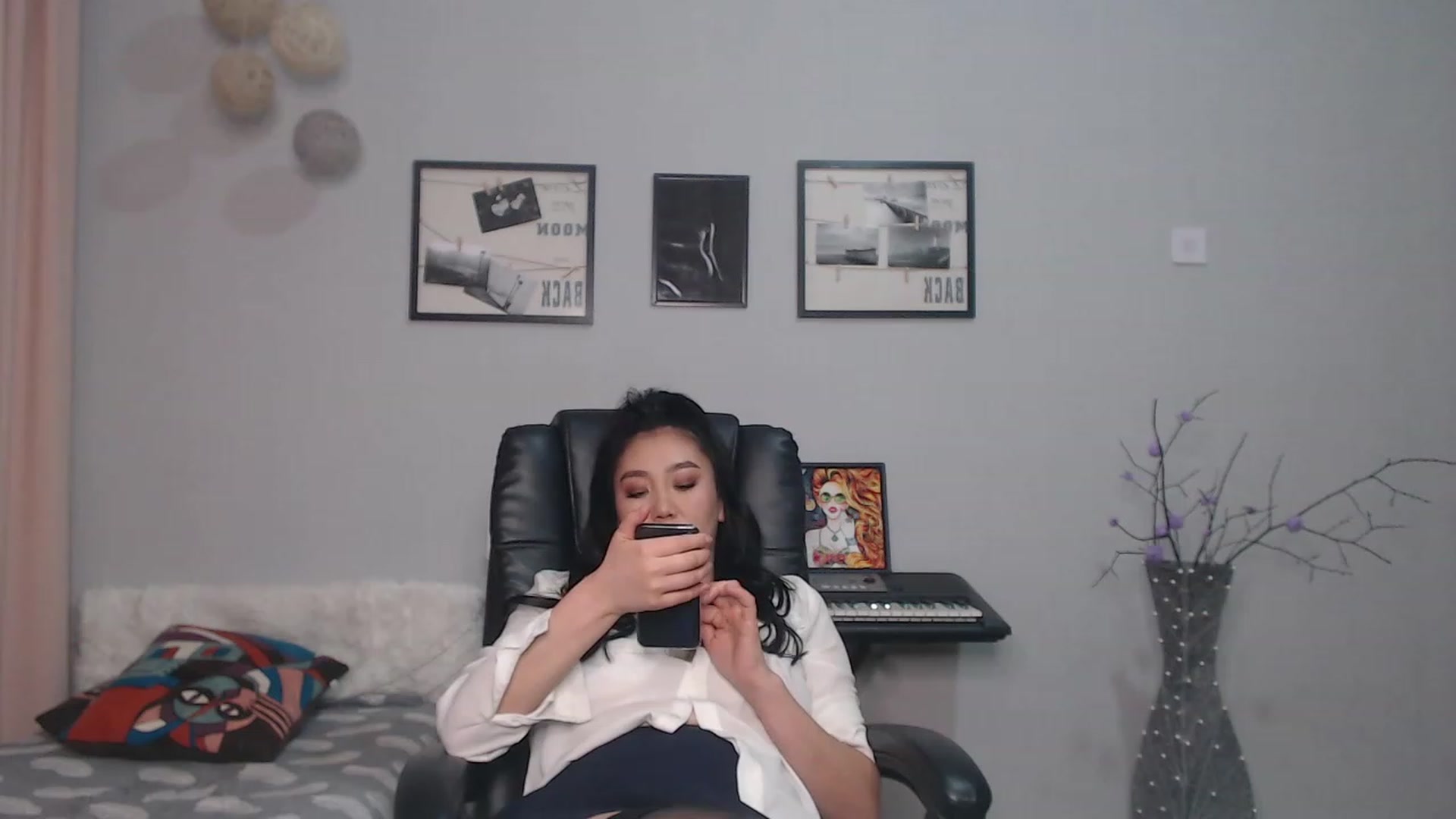 Gallery image thumbnail from SaoriYing's myfreecams stream on, 03/08/2023, 13:50 image 7 of 20