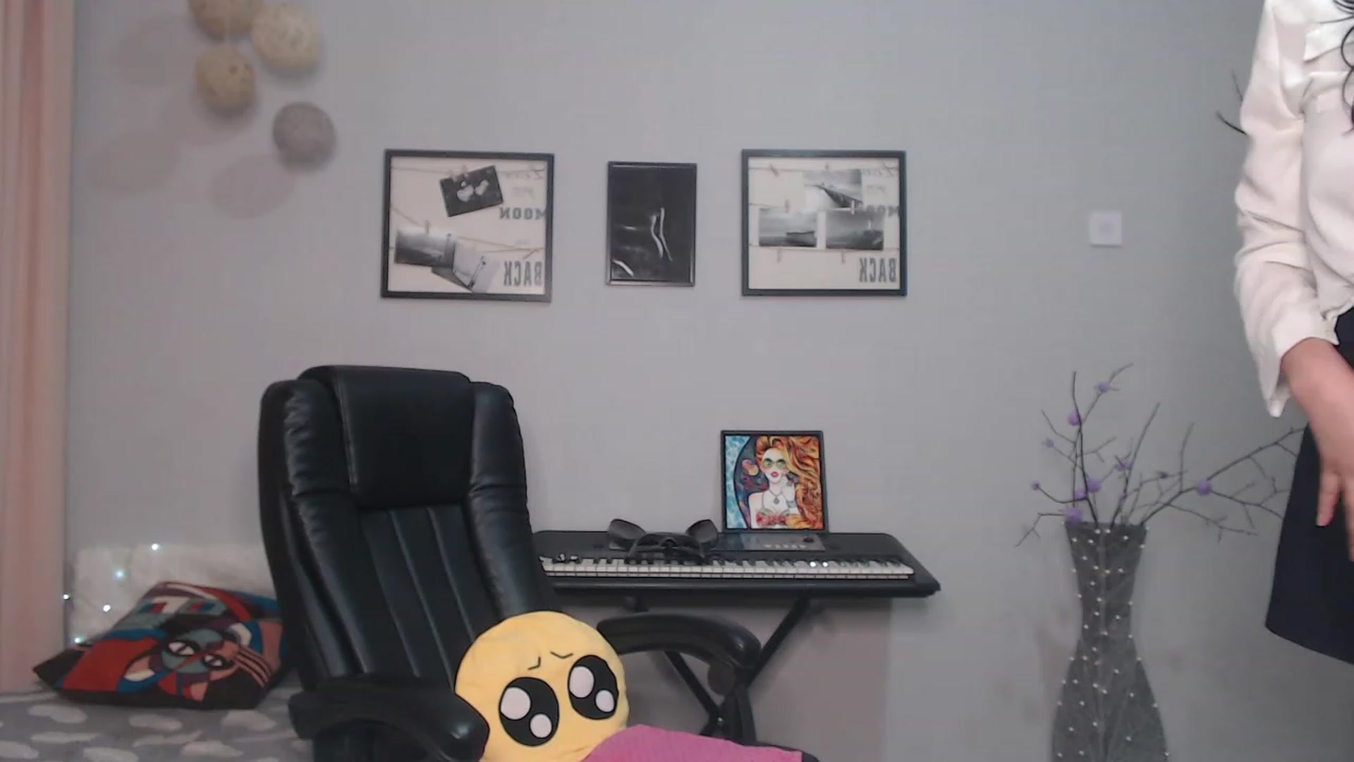 Gallery image thumbnail from SaoriYing's myfreecams stream on, 03/08/2023, 13:50 image 2 of 20