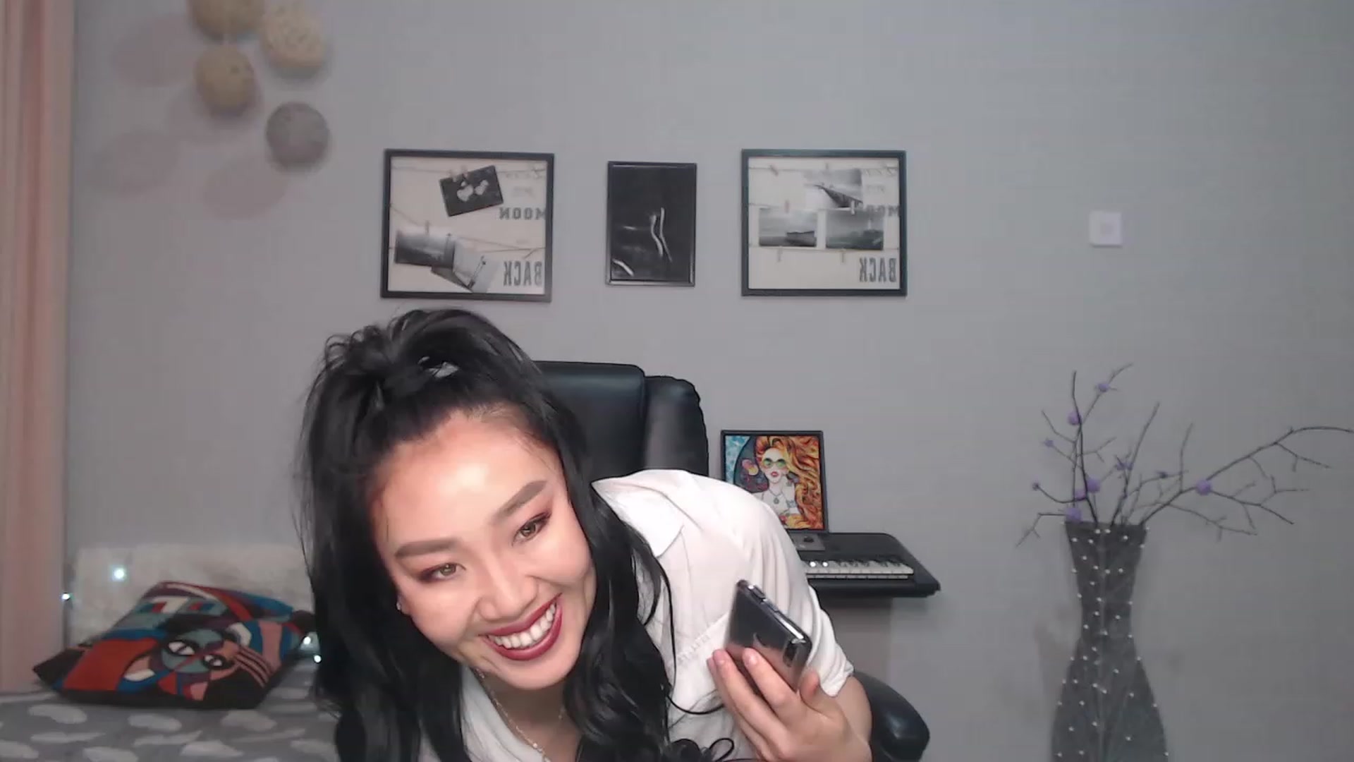 Gallery image thumbnail from SaoriYing's myfreecams stream on, 03/08/2023, 13:50 image 5 of 20