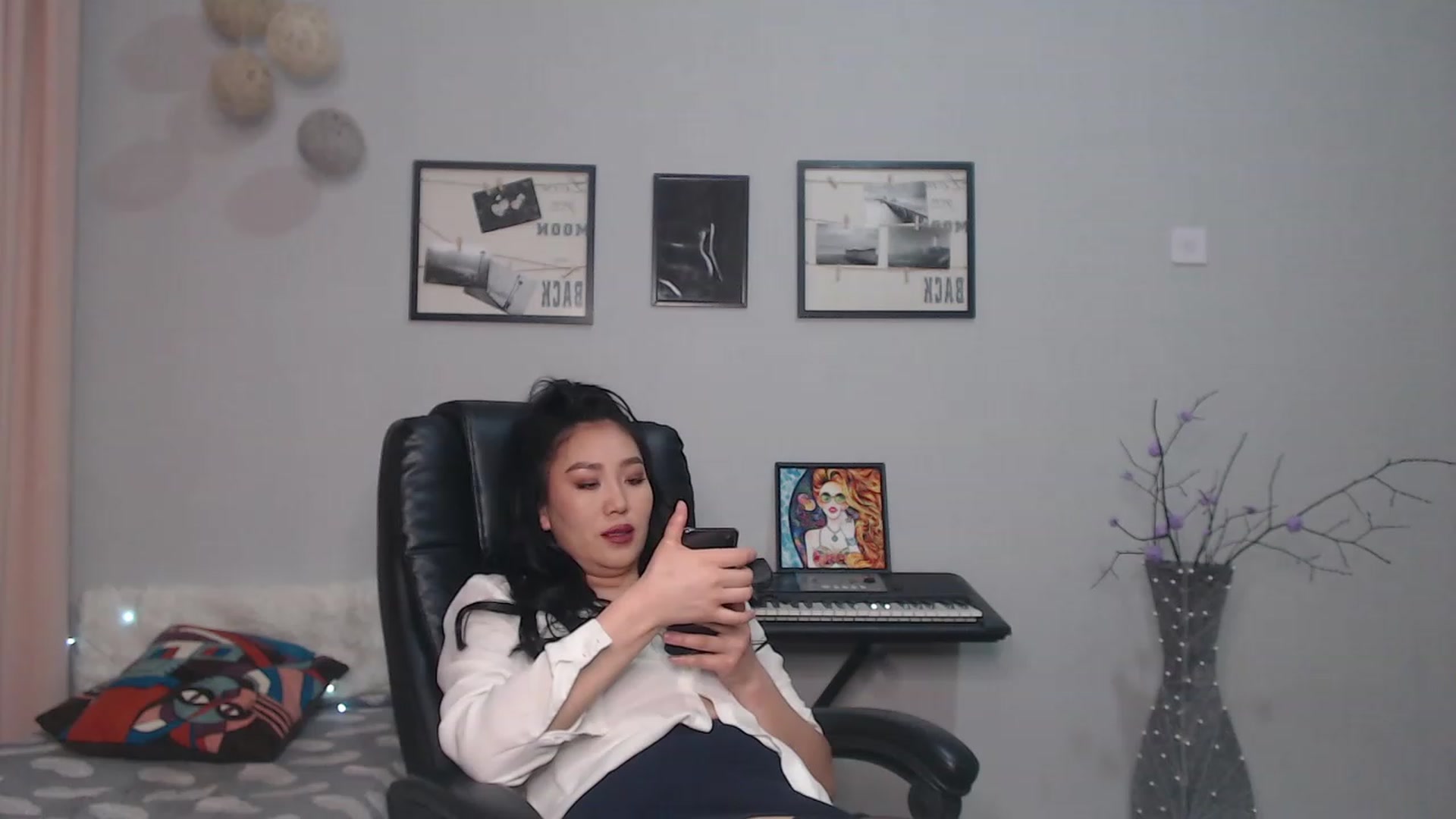 Gallery image thumbnail from SaoriYing's myfreecams stream on, 03/08/2023, 13:50 image 6 of 20