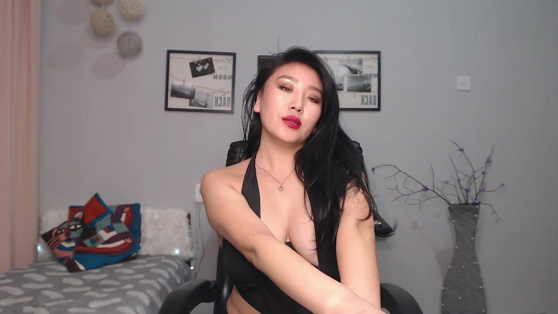 Gallery image thumbnail from SaoriYing's myfreecams stream on, 03/16/2023, 15:26 image 12 of 20