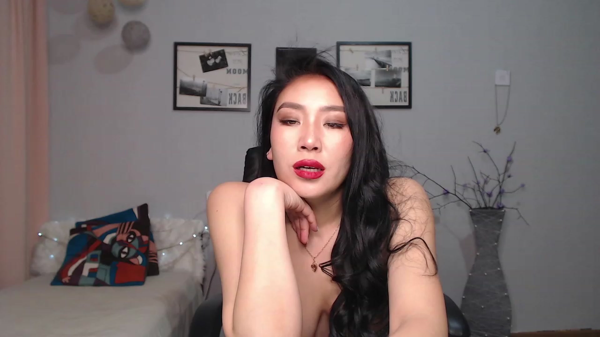 Gallery image thumbnail from SaoriYing's myfreecams stream on, 04/13/2023, 13:52 image 8 of 20