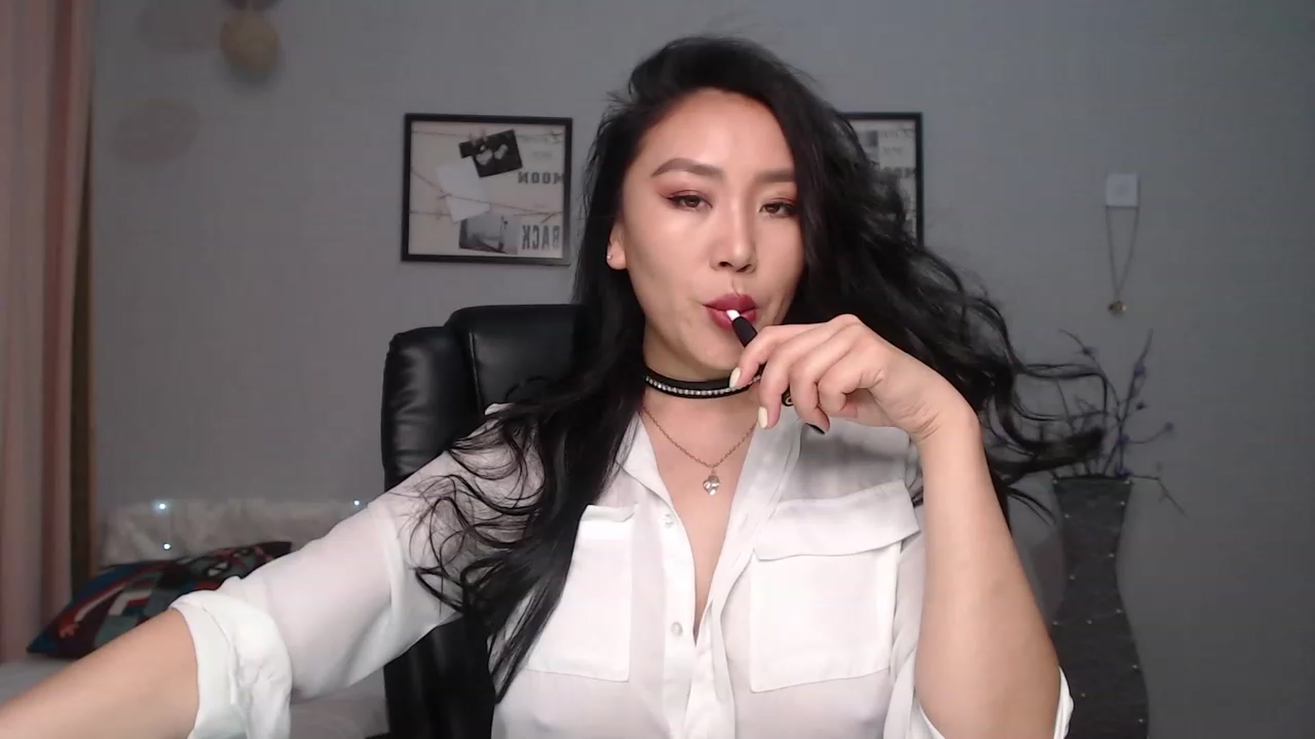 Gallery image thumbnail from SaoriYing's myfreecams stream on, 05/21/2023, 11:57 image 1 of 20