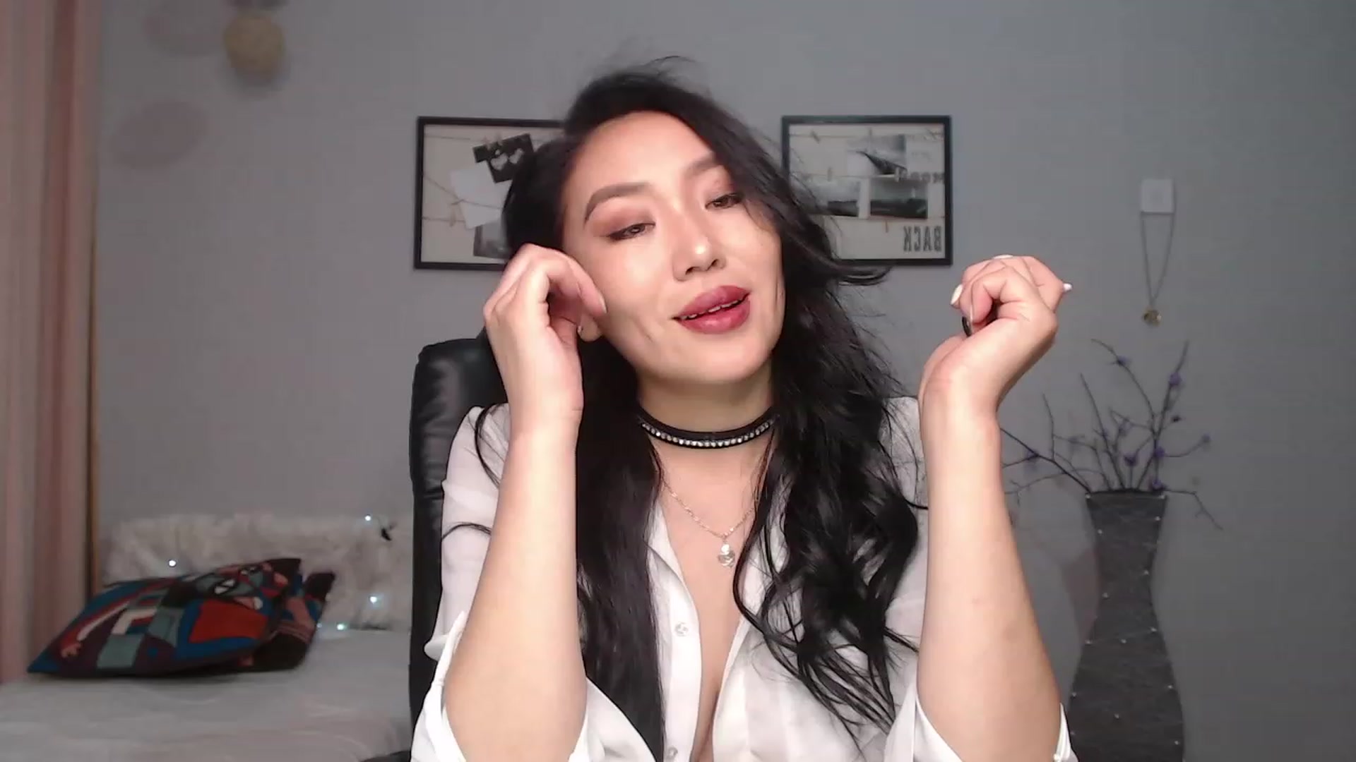 Gallery image thumbnail from SaoriYing's myfreecams stream on, 05/21/2023, 11:57 image 5 of 20