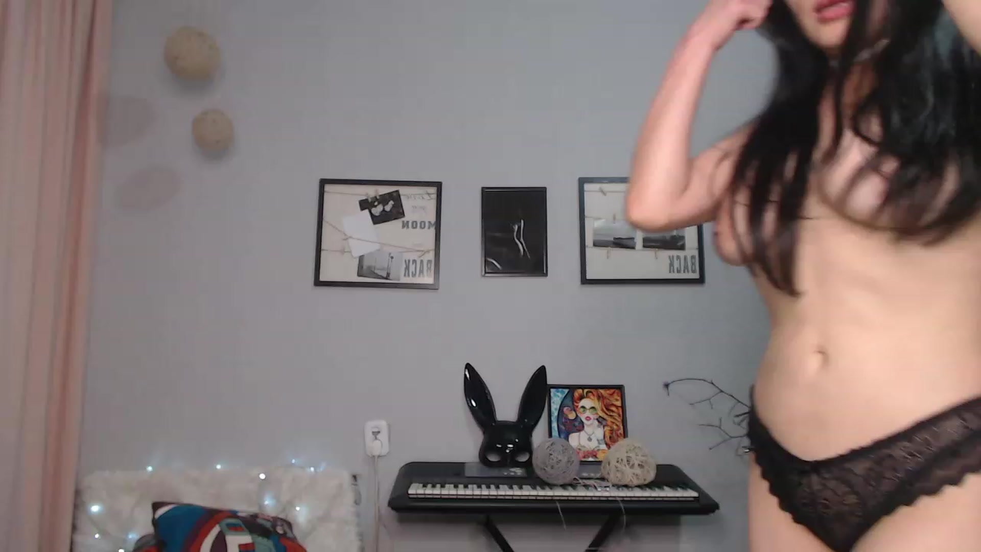 Gallery image thumbnail from SaoriYing's myfreecams stream on, 05/27/2023, 14:53 image 16 of 20