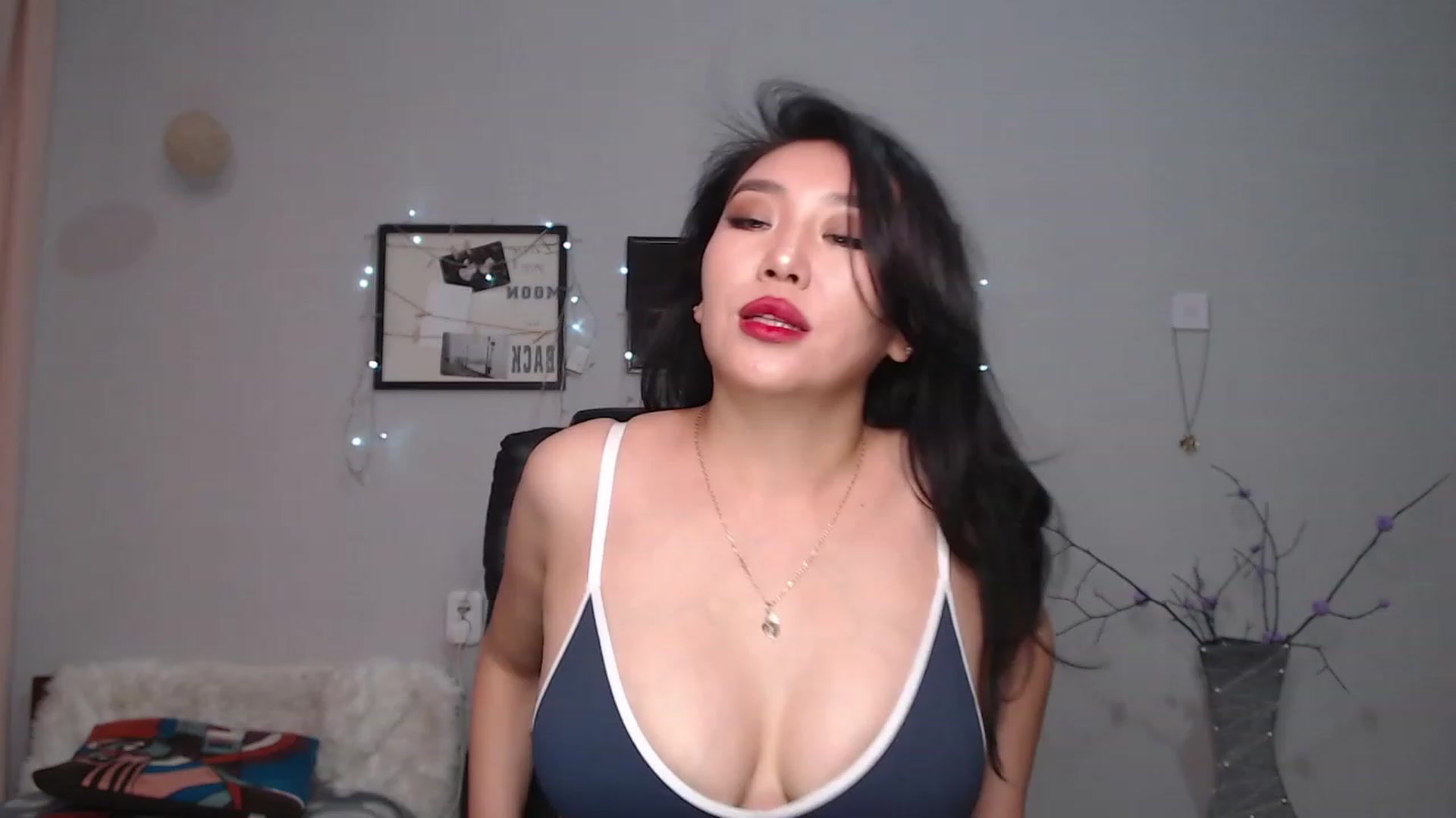 Gallery image thumbnail from SaoriYing's myfreecams stream on, 06/29/2023, 12:17 image 2 of 20