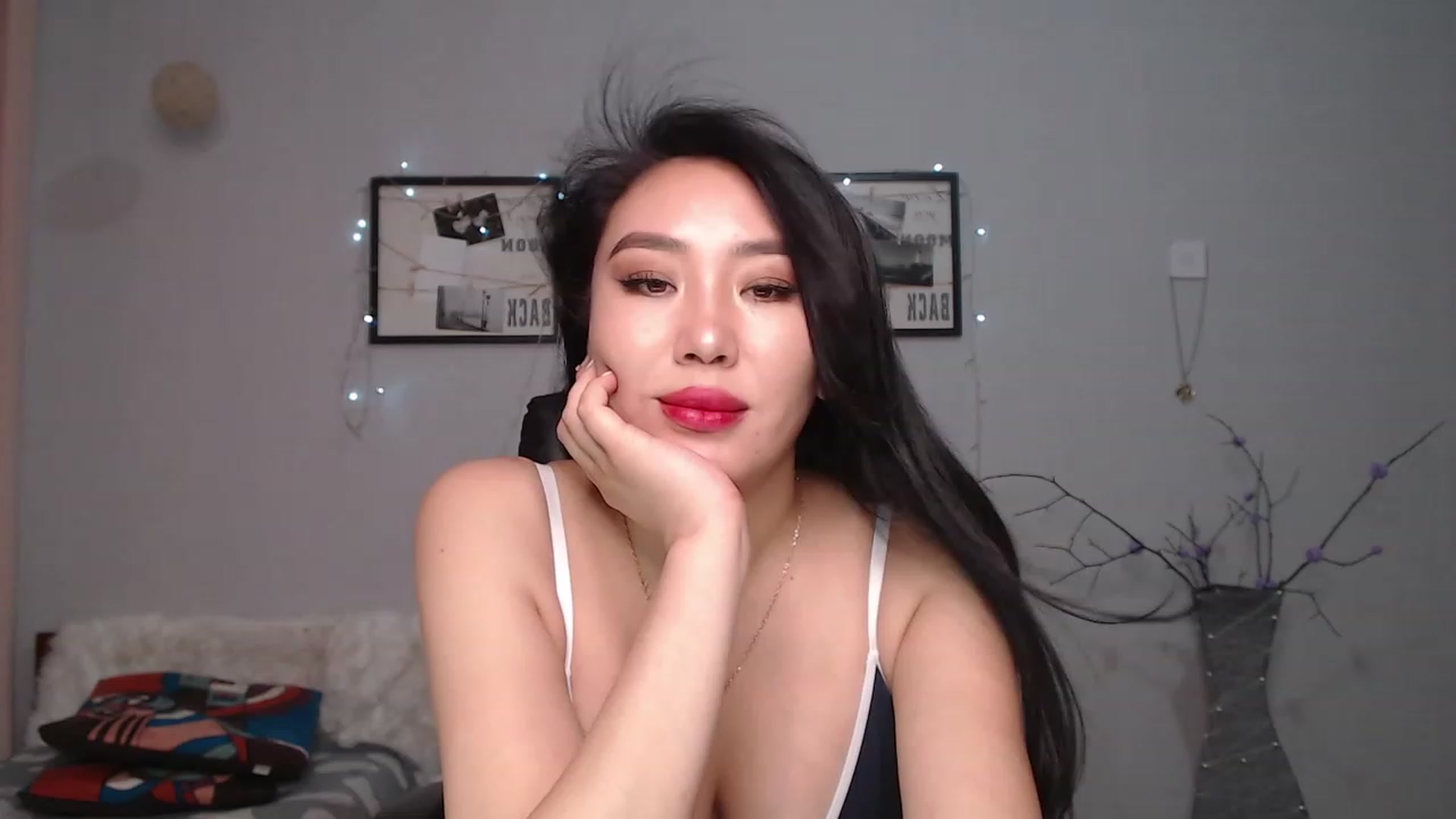 Gallery image thumbnail from SaoriYing's myfreecams stream on, 06/29/2023, 12:17 image 18 of 20