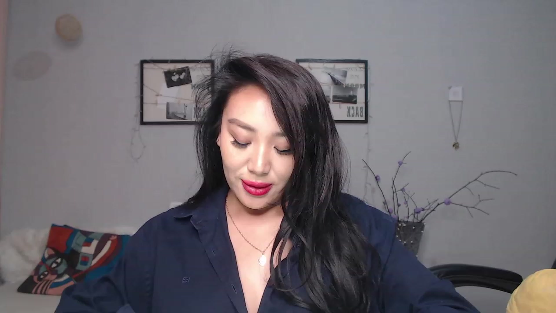 Gallery image thumbnail from SaoriYing's myfreecams stream on, 09/23/2023, 13:09 image 4 of 20