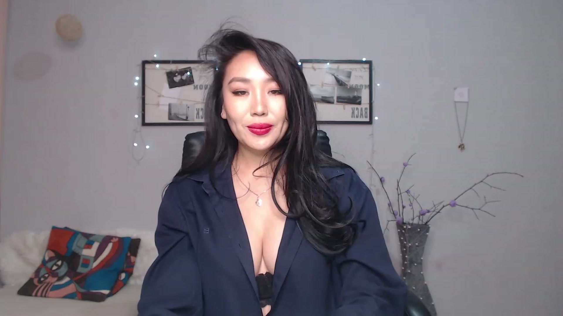 Gallery image thumbnail from SaoriYing's myfreecams stream on, 09/23/2023, 13:09 image 1 of 20