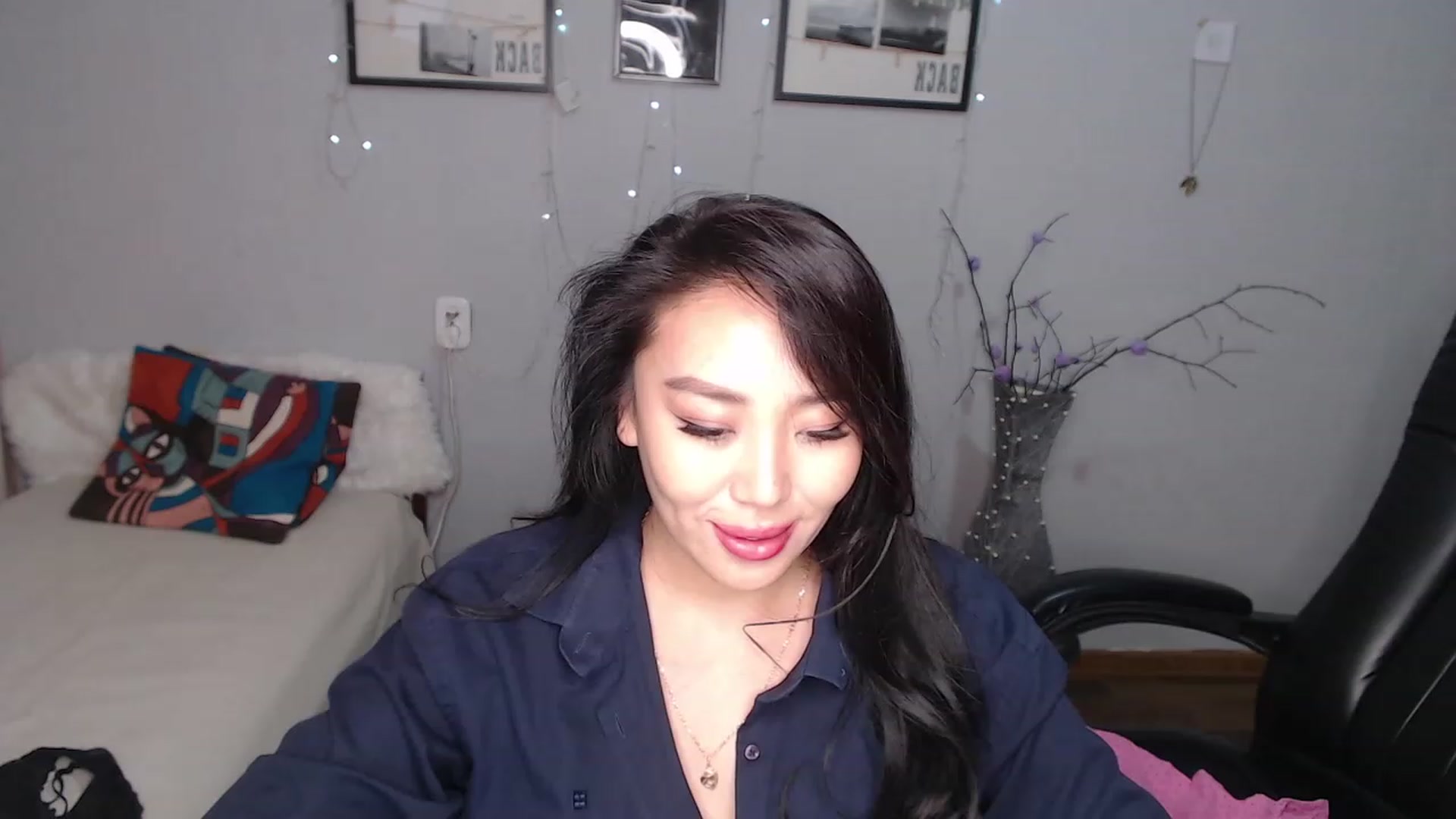 Gallery image thumbnail from SaoriYing's myfreecams stream on, 09/23/2023, 13:09 image 15 of 20