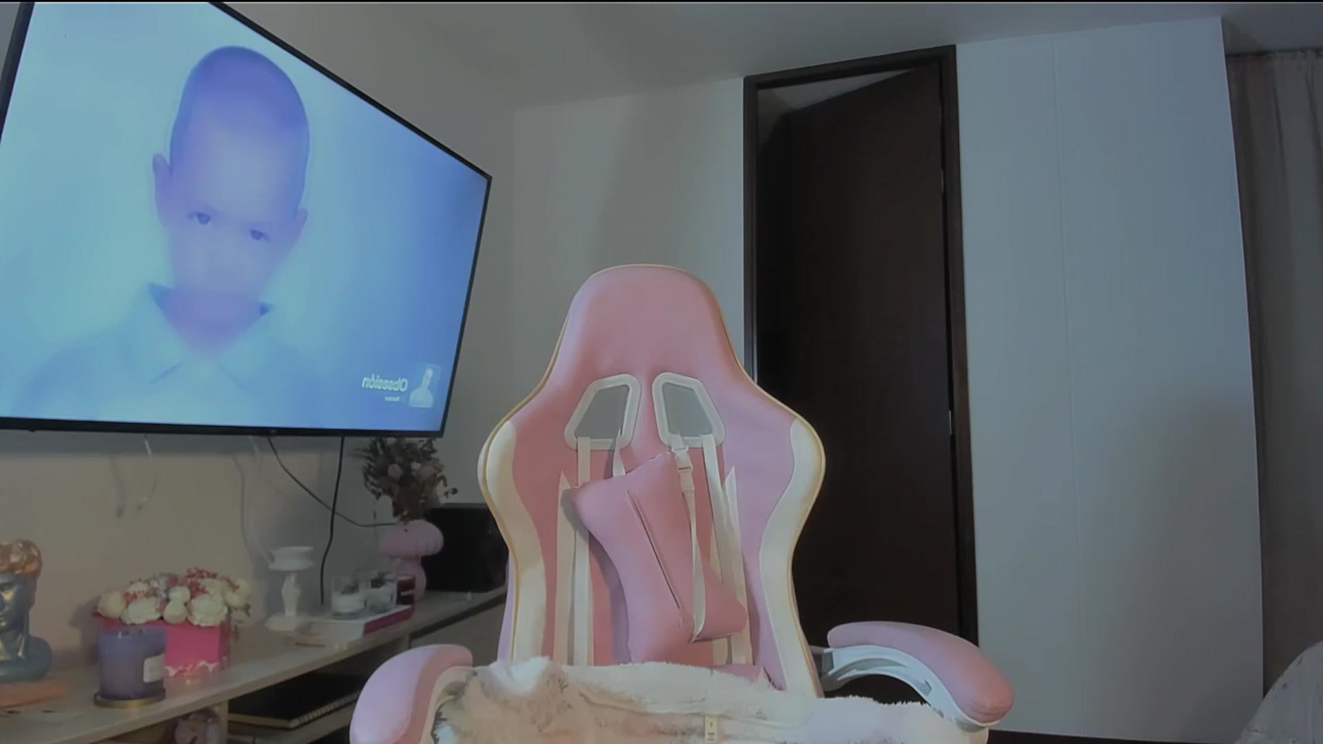 Gallery image thumbnail from SaphieVein's myfreecams stream on, 02/16/2026, 09:27 image 11 of 20