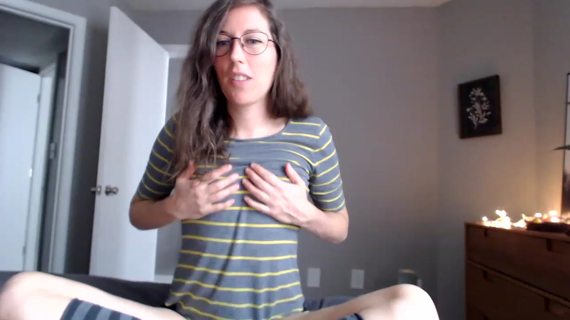 Gallery image thumbnail from Sapphire's myfreecams stream on, 05/06/2023, 21:39 image 13 of 20