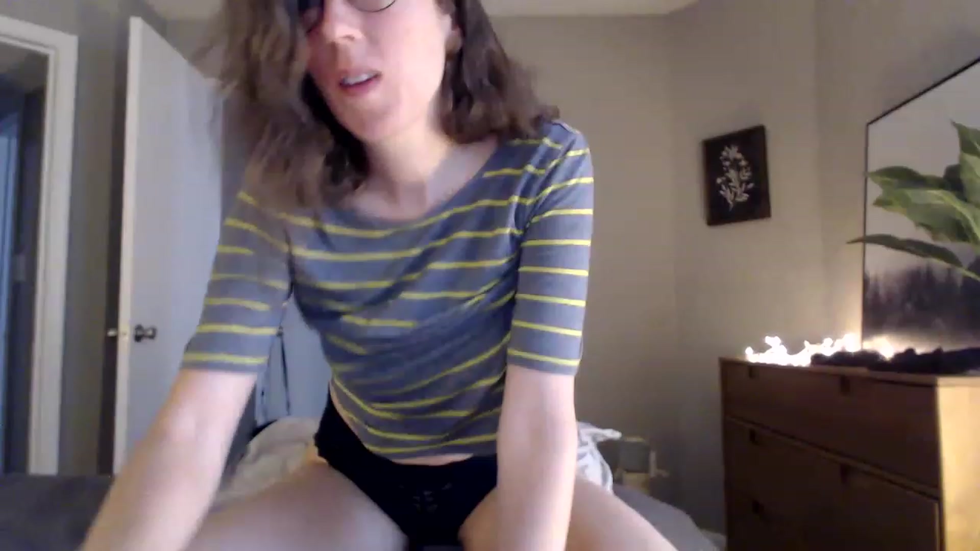 Gallery image thumbnail from Sapphire's myfreecams stream on, 05/07/2023, 24:12 image 1 of 20