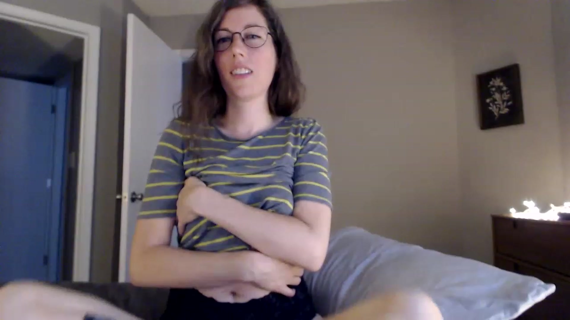 Gallery image thumbnail from Sapphire's myfreecams stream on, 05/07/2023, 24:12 image 20 of 20