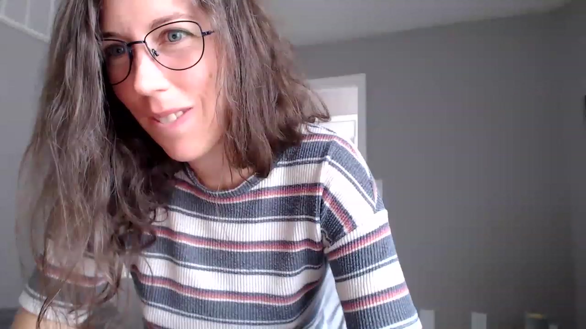 Gallery image thumbnail from Sapphire's myfreecams stream on, 05/13/2023, 20:49 image 6 of 20