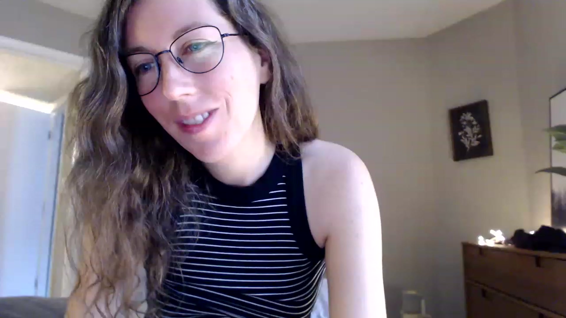 Gallery image thumbnail from Sapphire's myfreecams stream on, 05/16/2023, 14:48 image 18 of 20