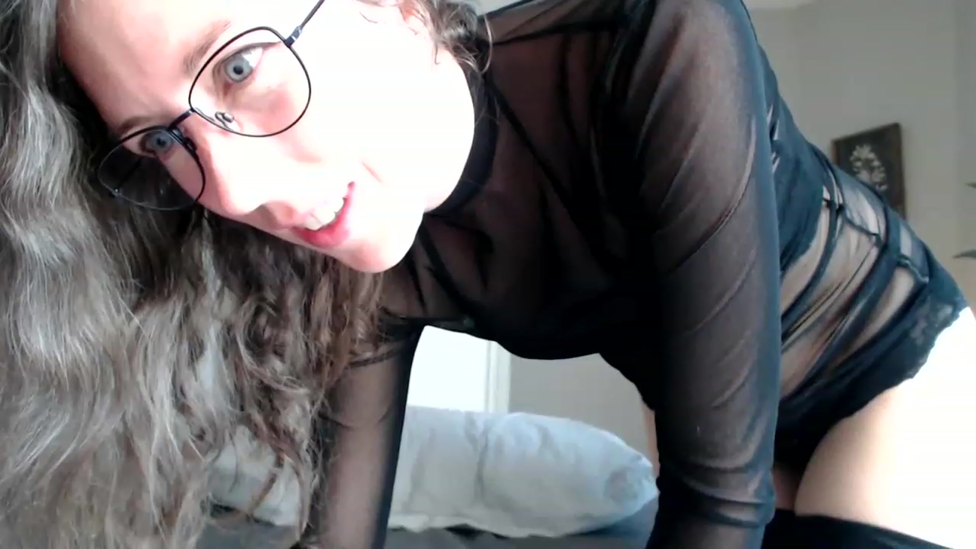 Gallery image thumbnail from Sapphire's myfreecams stream on, 05/21/2023, 24:29 image 7 of 20